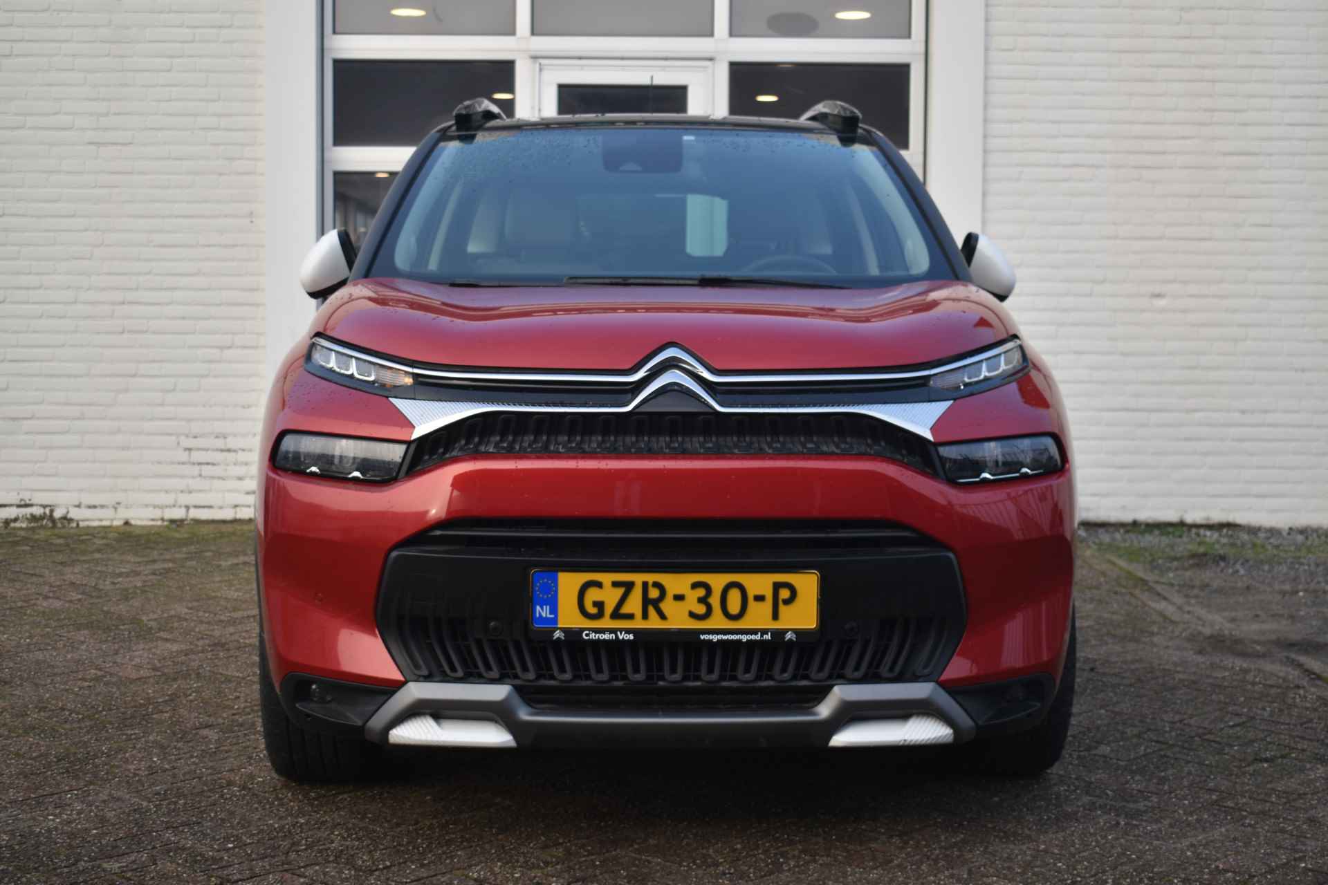 Citroën C3 Aircross PureTech 130 EAT6 Shine Trekhaak | Navi | Leder | Airco | * - 12/26