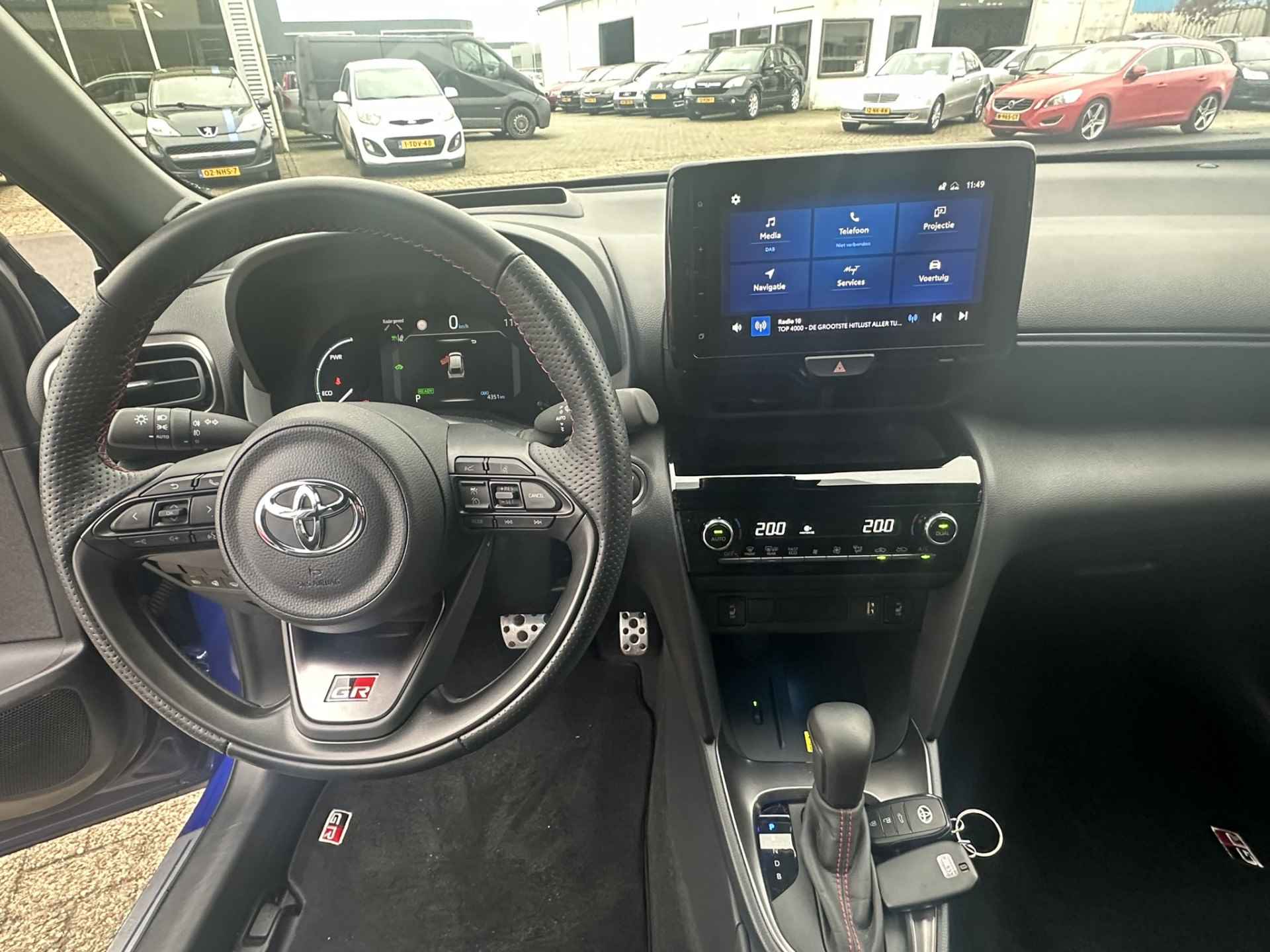 Toyota Yaris Cross 1.5 Hybrid GR Sport Bi -Tone | LED | Pano | Adapt. Cruise | DAB | Apple Carplay | Stoel- en stuurverwarming | Leder-alcantara - 27/85