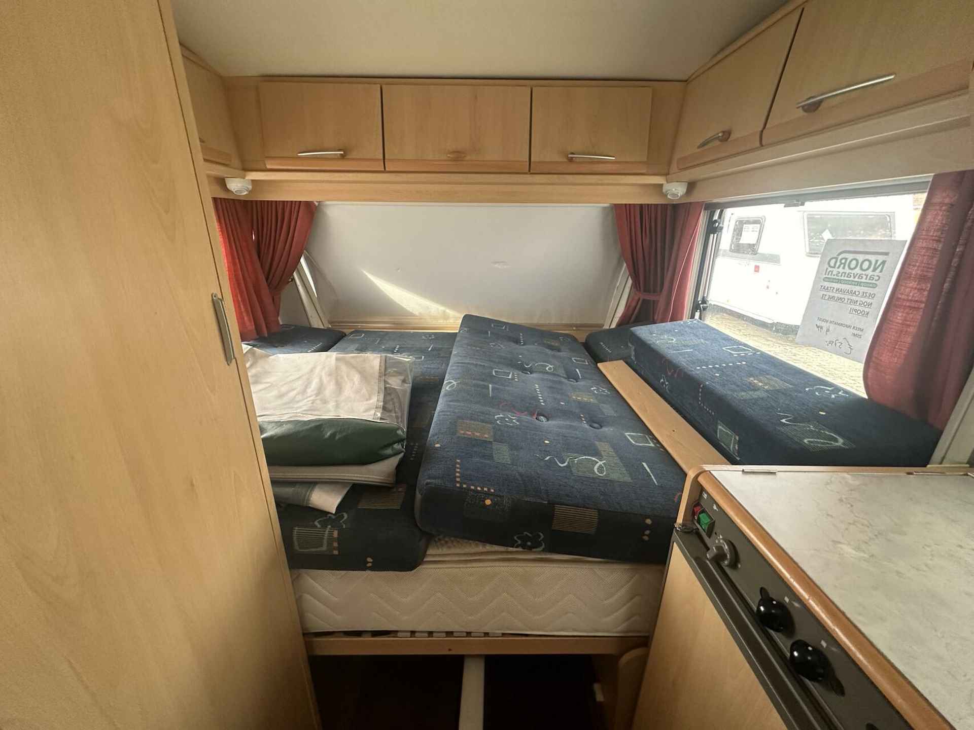 CHATEAU CALISTA 440 DWARSBED + VOORTENT + FIETSENDRAGER - 8/17