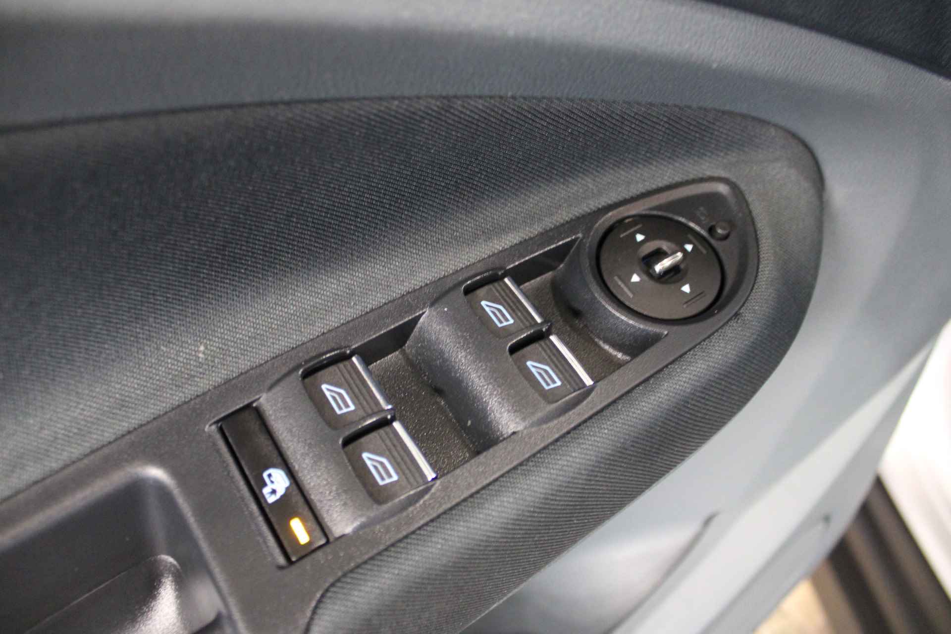 Ford Grand C-Max 1.0 Edition | Airco | Cruise control | Navigatie | Trekhaak | Parkeersensoren | Isofix | Leuke familie auto | - 16/29