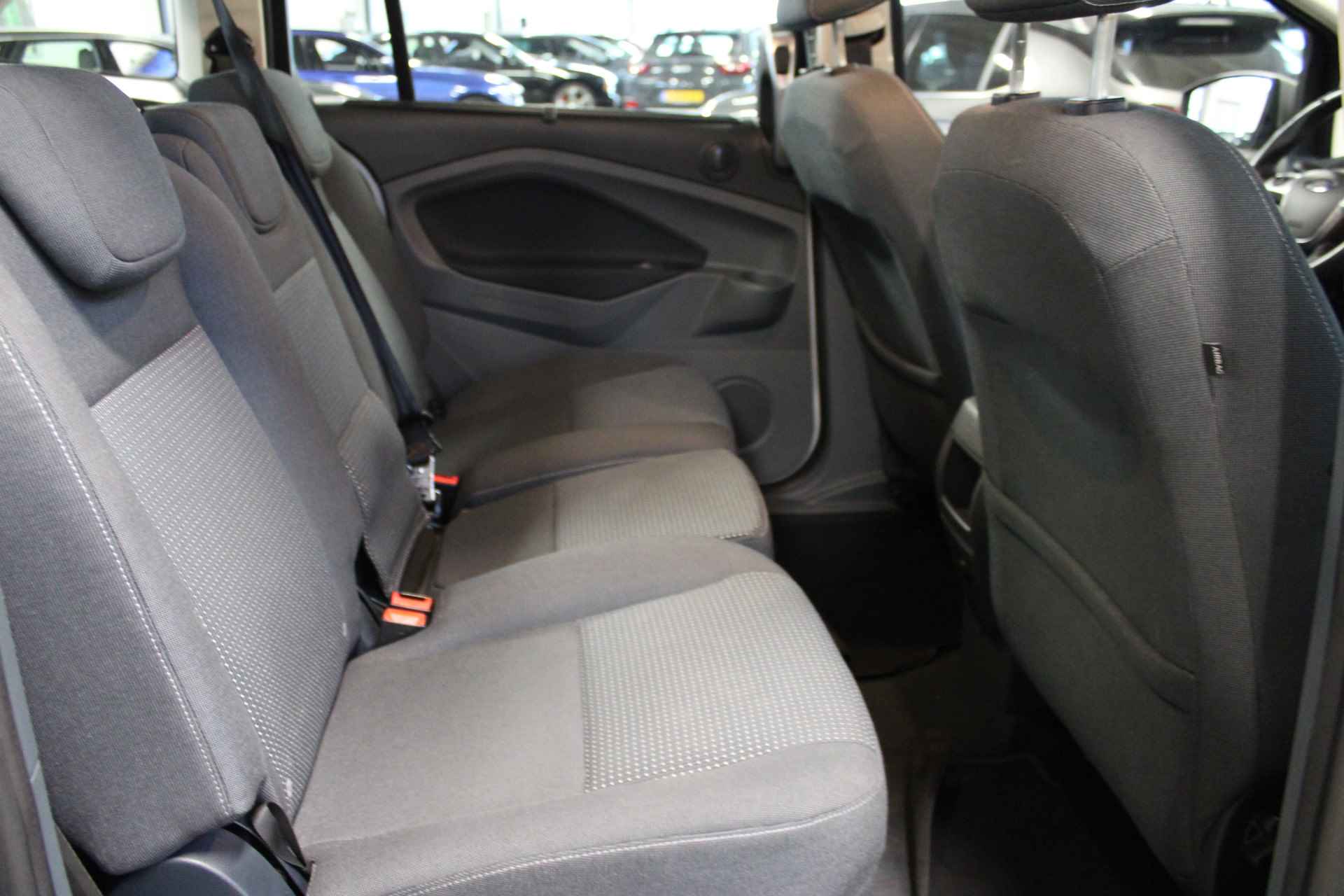Ford Grand C-Max 1.0 Edition | Airco | Cruise control | Navigatie | Trekhaak | Parkeersensoren | Isofix | Leuke familie auto | - 26/29