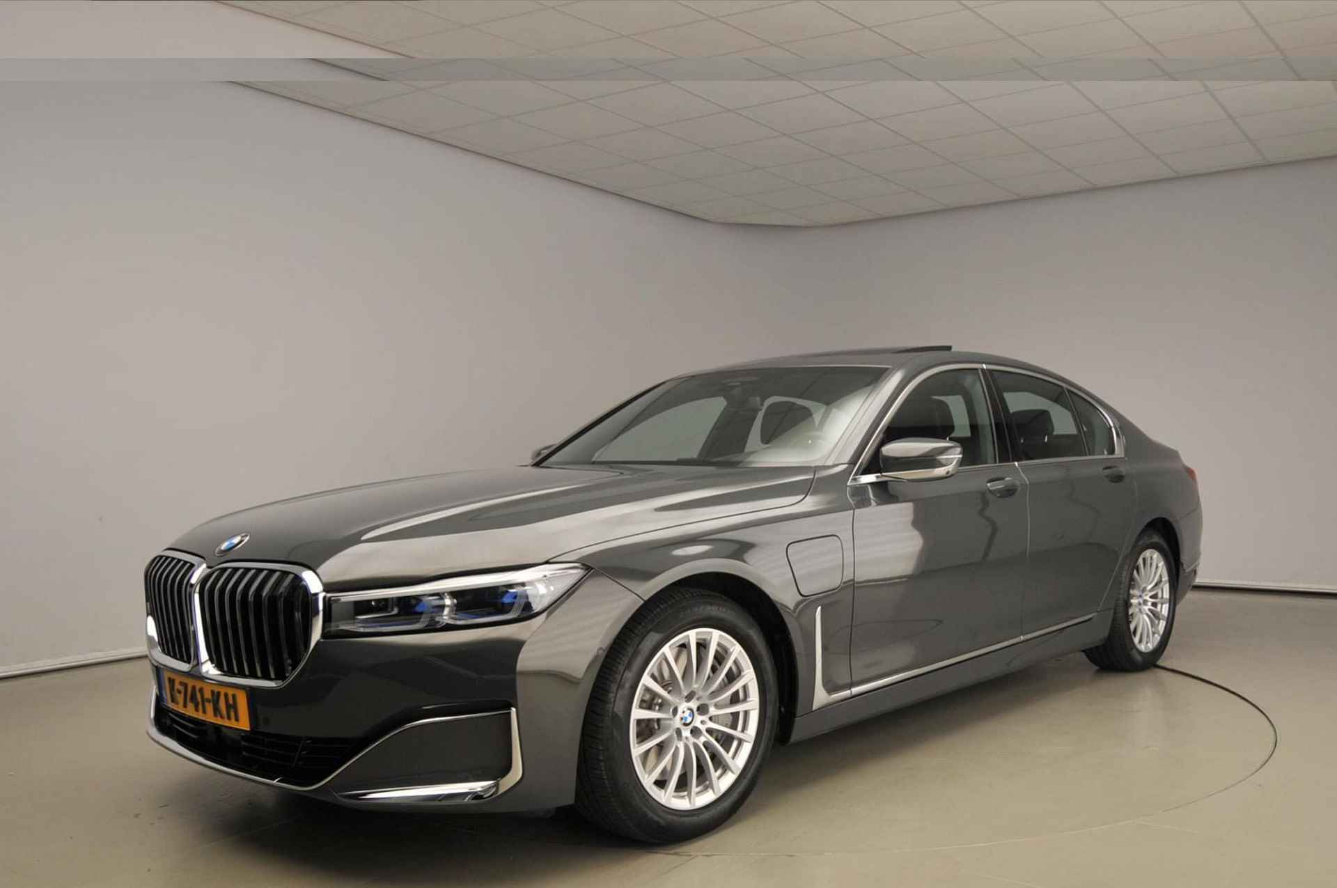 BMW 7 Serie Sedan 745e | Laserlicht | Leder | HUD | Schuifdak | Keyles go | Comfortzetels | Active steering | DAB | Hifi speakers | Alu 18 inch - 41/41