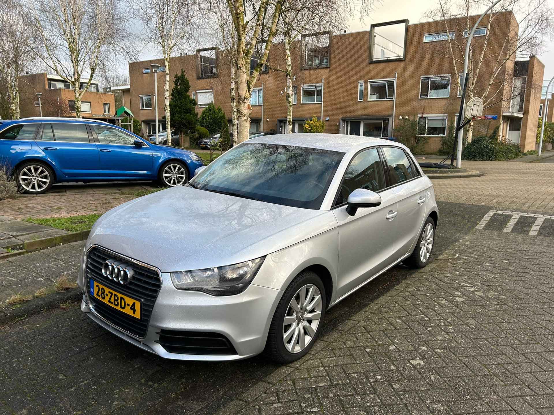 Audi A1 Sportback 1.2 TFSI Connect , ORGINEEL NEDERLANDSE AUTO , BOEKJES,NAP EN ONDERHOUDSHSITORIE - 2/3