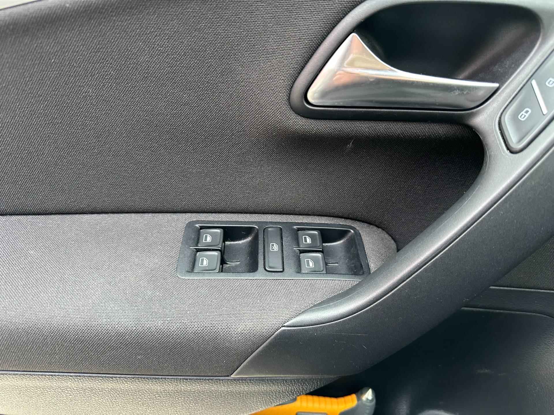 Volkswagen Polo 1.2 TSI Comfortline Connected Series - 15/15