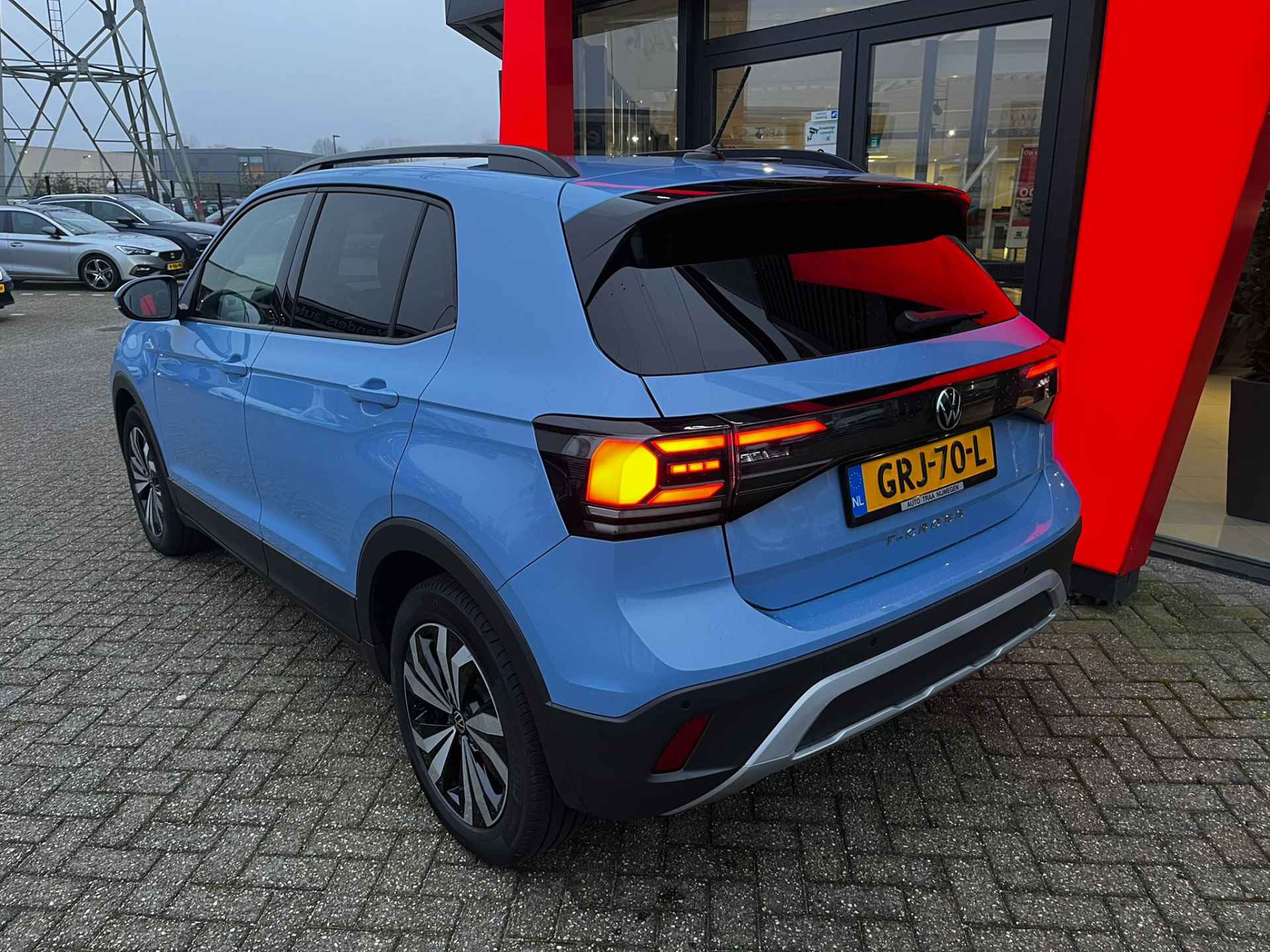 Volkswagen T-Cross 1.0 TSI Life Edition / KEYLESS / NAVIGATIE VIA APP / RIJKLAAR / - 3/21