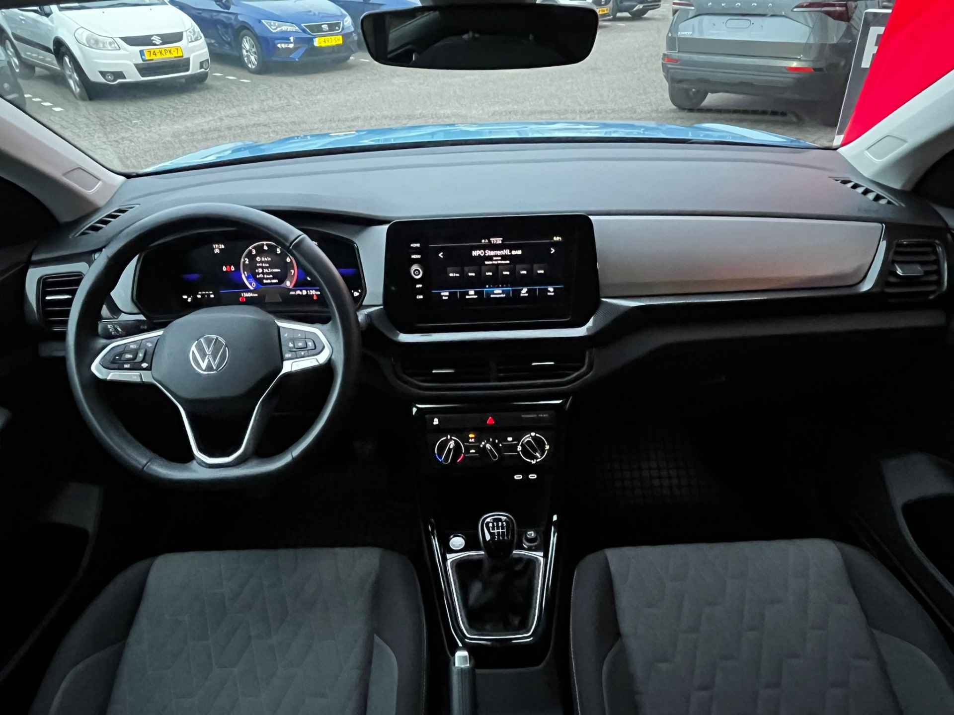 Volkswagen T-Cross 1.0 TSI Life Edition / KEYLESS / NAVIGATIE VIA APP / RIJKLAAR / - 6/21