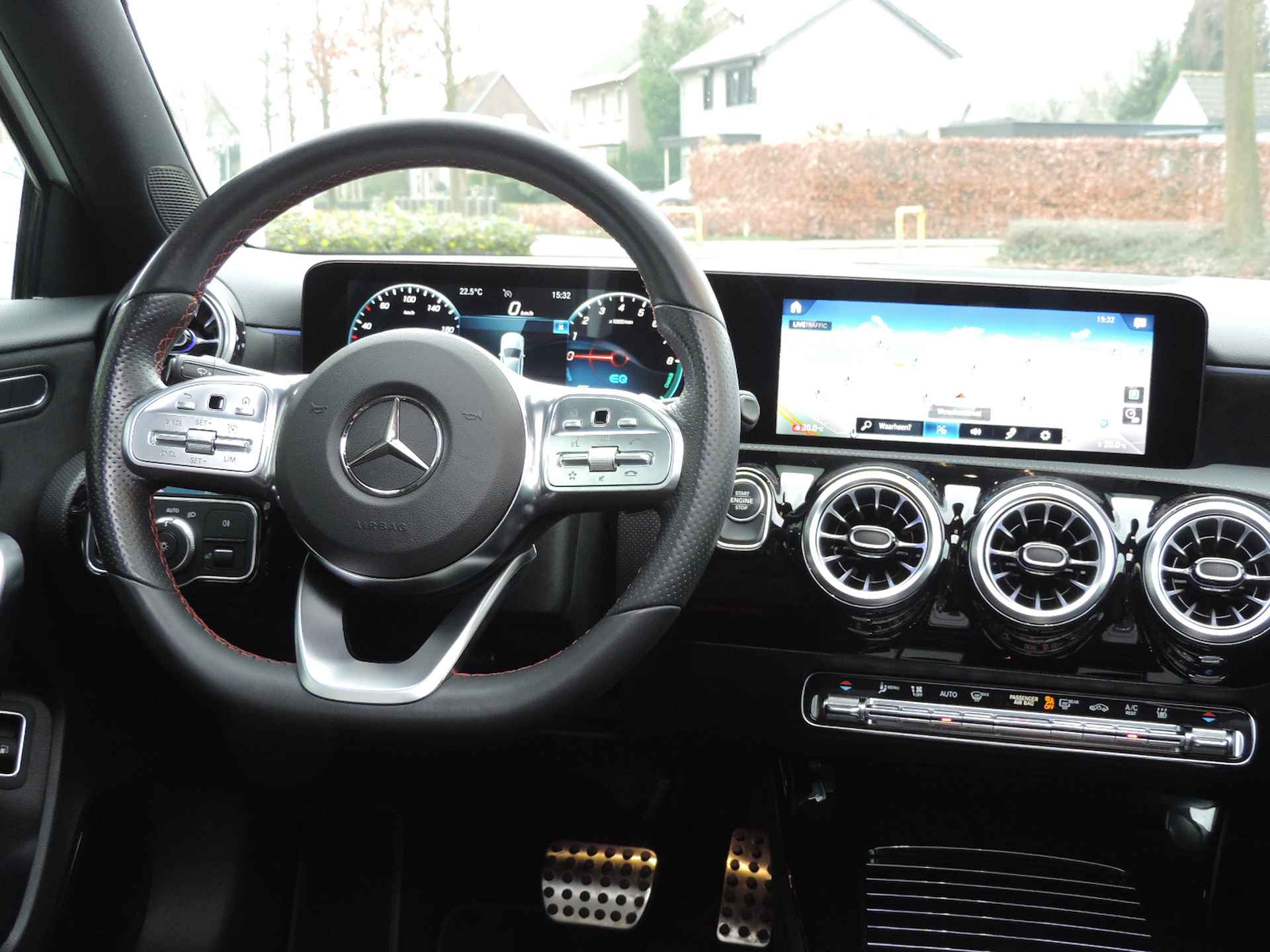 Mercedes-Benz A-Klasse 250 e AMG Line Burmester Night-Pakket - Carplay | Stoelen/memory | Pano | Parkeer pakket | 19 inch - 8/50