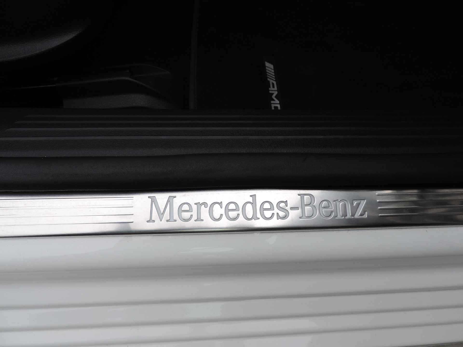 Mercedes-Benz A-Klasse 250 e AMG Line Burmester Night-Pakket - Carplay | Stoelen/memory | Pano | Parkeer pakket | 19 inch - 18/50
