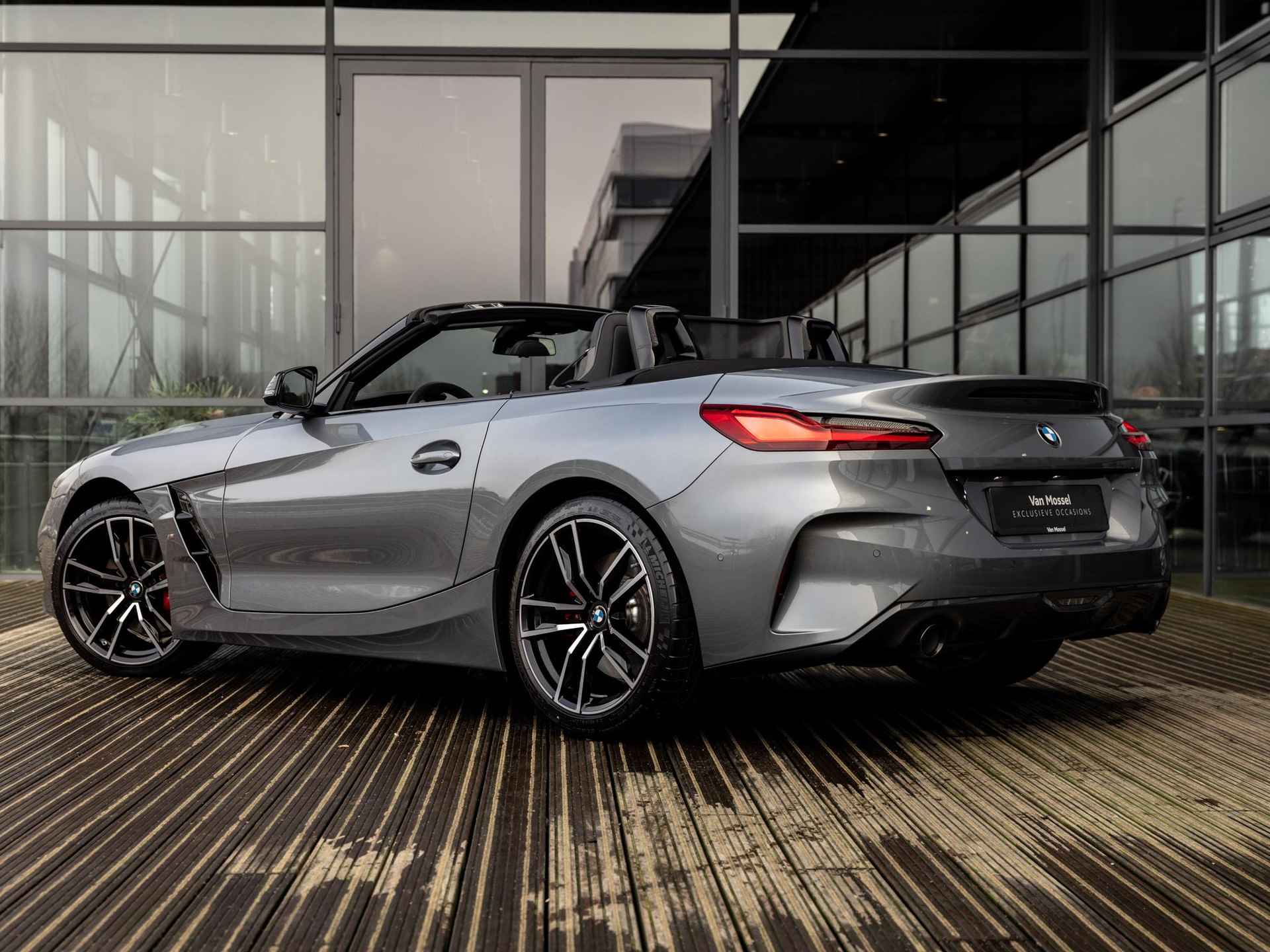 BMW Z4 Roadster sDrive30i Business Edition Plus M-PAKKET | EERSTE EIGENAAR | NDL GELEVERD | HARMAN KARDON | HEAD UP DISPLAY | 19" M-VELGEN | SHADOWLINE | MEMORY | ADAPT. CRUISE | CAMERA - 6/51