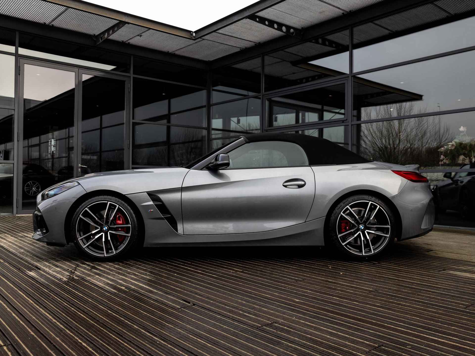 BMW Z4 Roadster sDrive30i Business Edition Plus M-PAKKET | EERSTE EIGENAAR | NDL GELEVERD | HARMAN KARDON | HEAD UP DISPLAY | 19" M-VELGEN | SHADOWLINE | MEMORY | ADAPT. CRUISE | CAMERA - 10/51