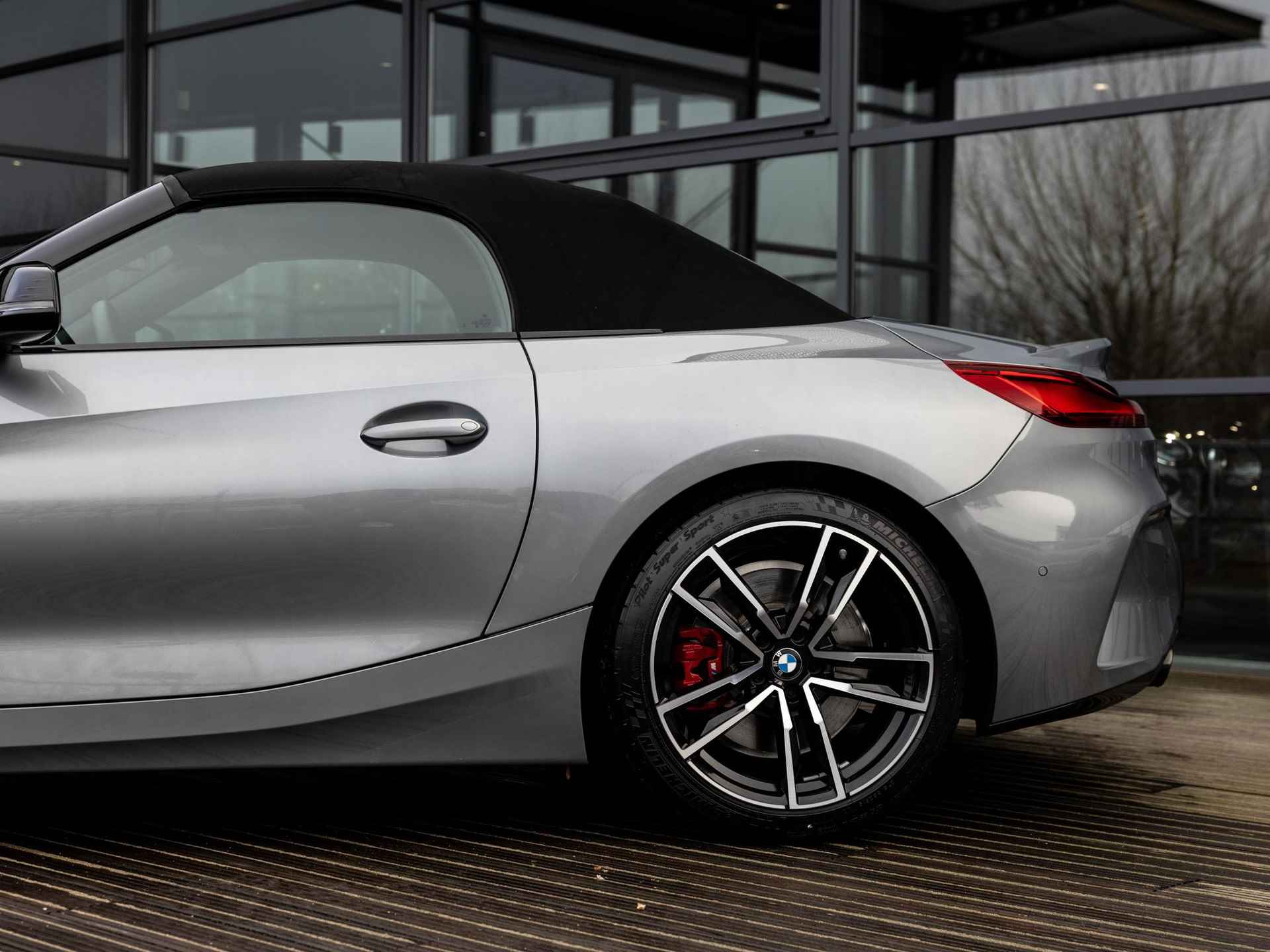 BMW Z4 Roadster sDrive30i Business Edition Plus M-PAKKET | EERSTE EIGENAAR | NDL GELEVERD | HARMAN KARDON | HEAD UP DISPLAY | 19" M-VELGEN | SHADOWLINE | MEMORY | ADAPT. CRUISE | CAMERA - 47/51