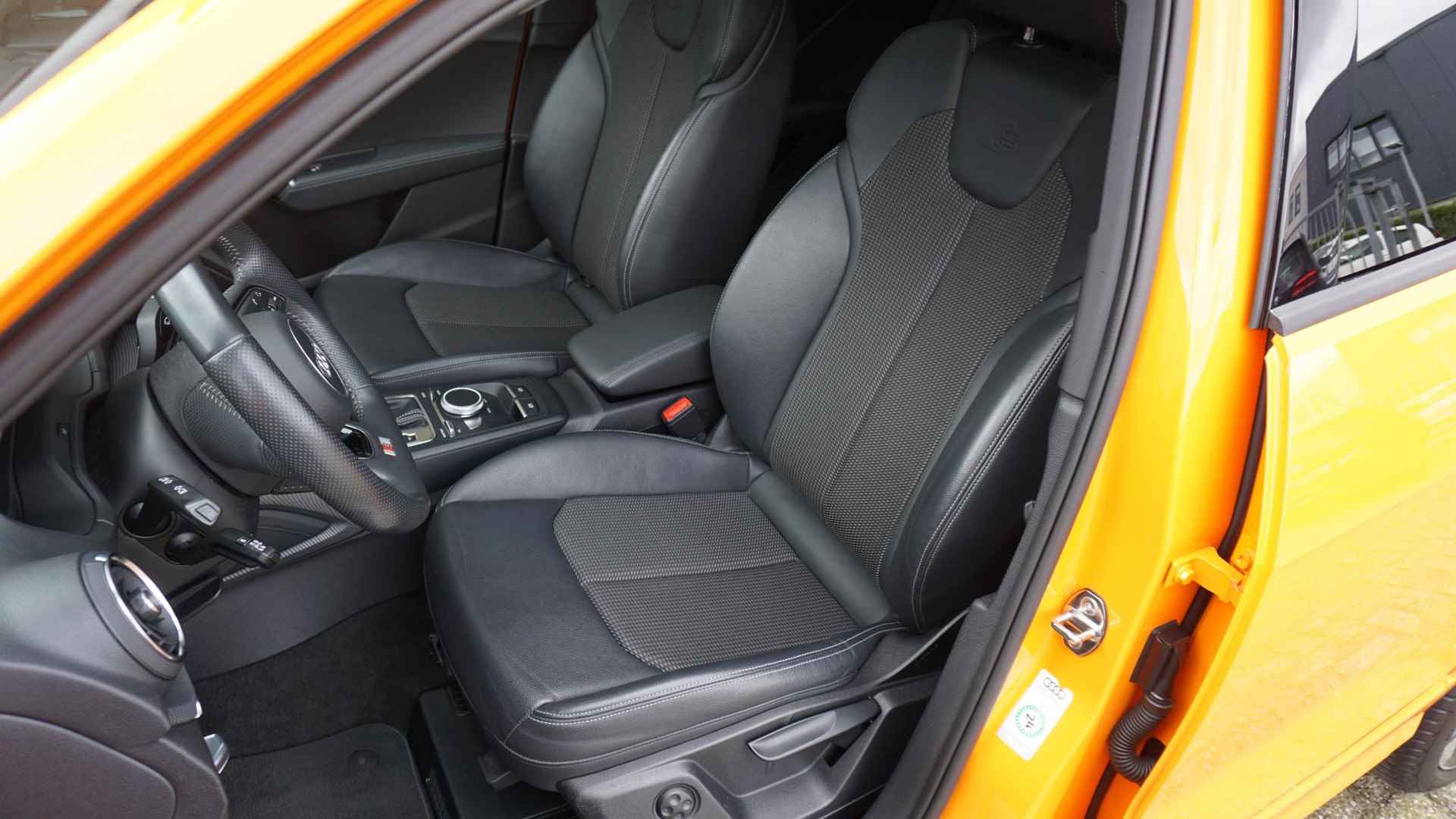 Audi Q2 1.4 TFSI 150pk 2x S-Line Pano.Dak B&O Head-Up 19inch LM Rotor Afn.Trekhaak Carbon pack & Black Pack Keyless Virtual Cockpit *Papaya Orange Pearl* 1e Eigenaar! - 8/84