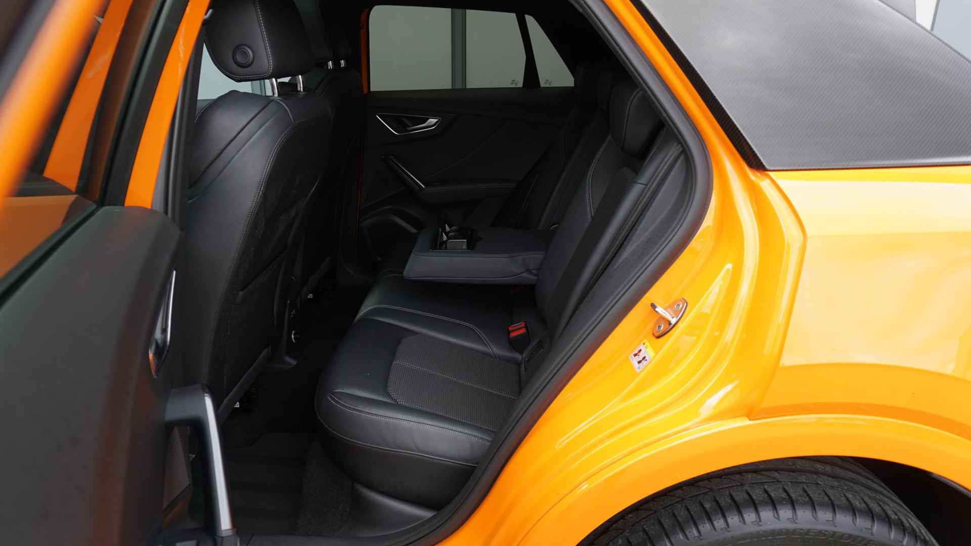 Audi Q2 1.4 TFSI 150pk 2x S-Line Pano.Dak B&O Head-Up 19inch LM Rotor Afn.Trekhaak Carbon pack & Black Pack Keyless Virtual Cockpit *Papaya Orange Pearl* 1e Eigenaar! - 33/84