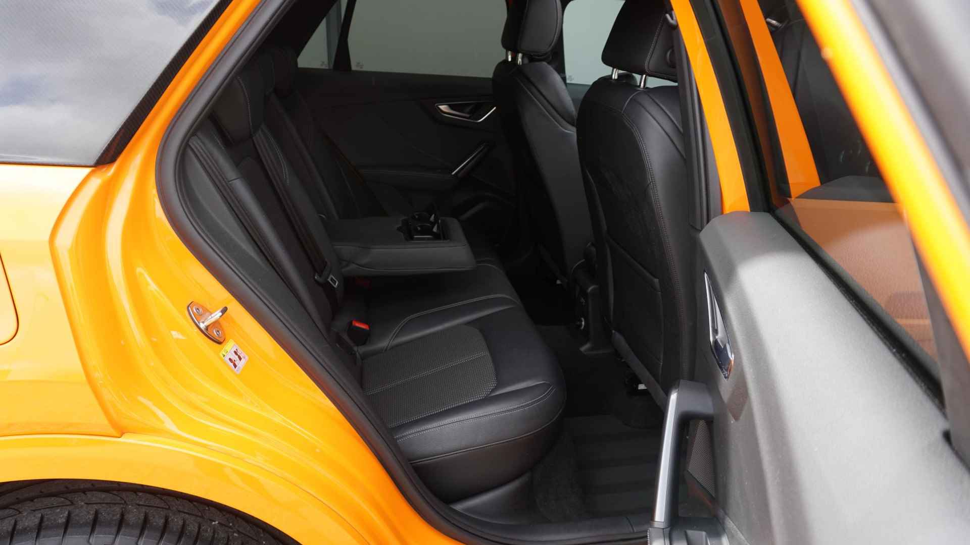 Audi Q2 1.4 TFSI 150pk 2x S-Line Pano.Dak B&O Head-Up 19inch LM Rotor Afn.Trekhaak Carbon pack & Black Pack Keyless Virtual Cockpit *Papaya Orange Pearl* 1e Eigenaar! - 34/84