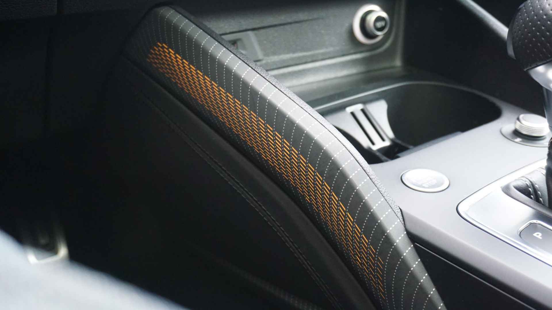 Audi Q2 1.4 TFSI 150pk 2x S-Line Pano.Dak B&O Head-Up 19inch LM Rotor Afn.Trekhaak Carbon pack & Black Pack Keyless Virtual Cockpit *Papaya Orange Pearl* 1e Eigenaar! - 61/84