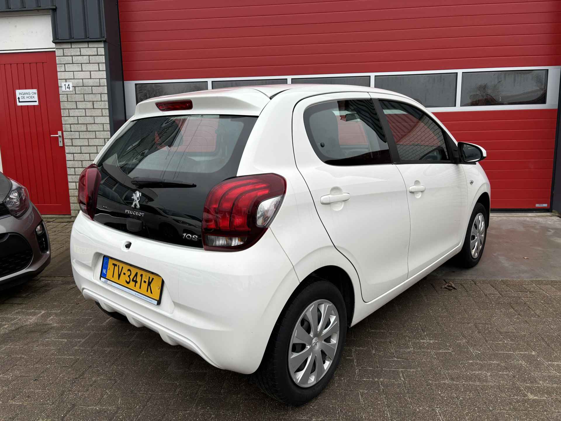 Peugeot 108 1.0 e-VTi Active AIRCO / ELEK RAMEN / BLUETOOTH / NL-AUTO - 3/7