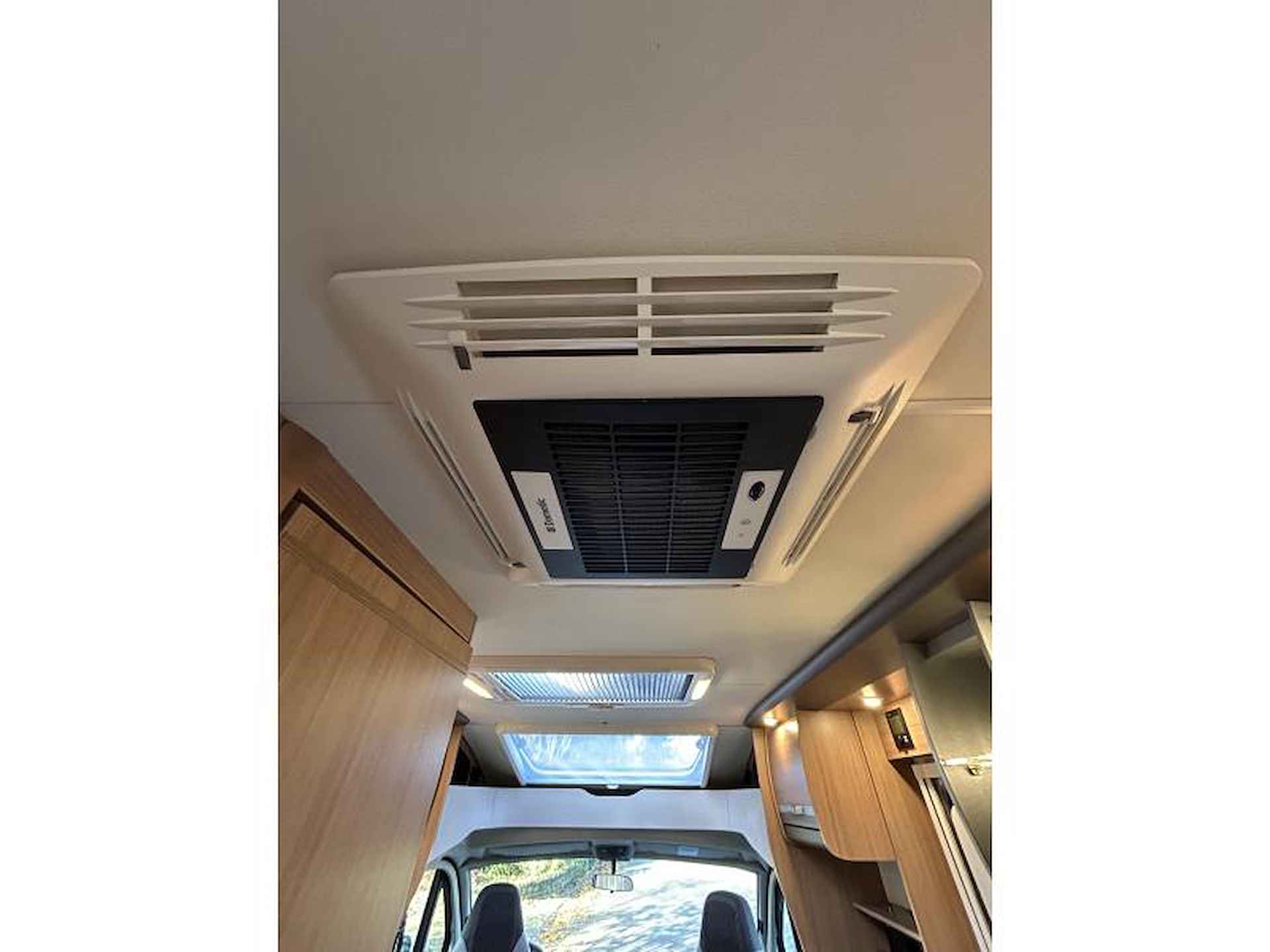 Knaus Sky TI 650 MEG Silver Selection, 2xAirco - 17/25