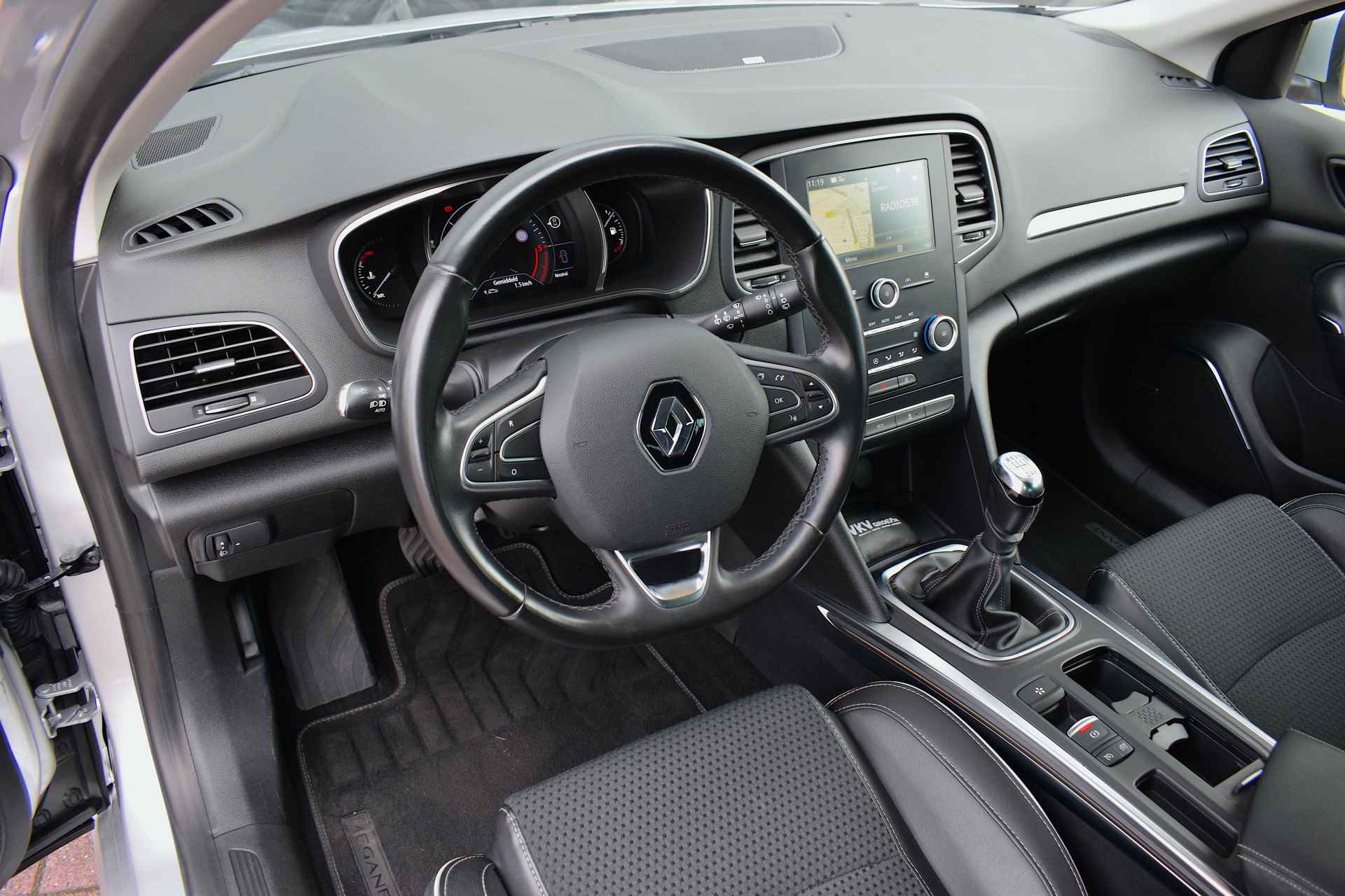 Renault Mégane 1.5 dCi Bose | Half Leer | Cruise | Climate - 5/37