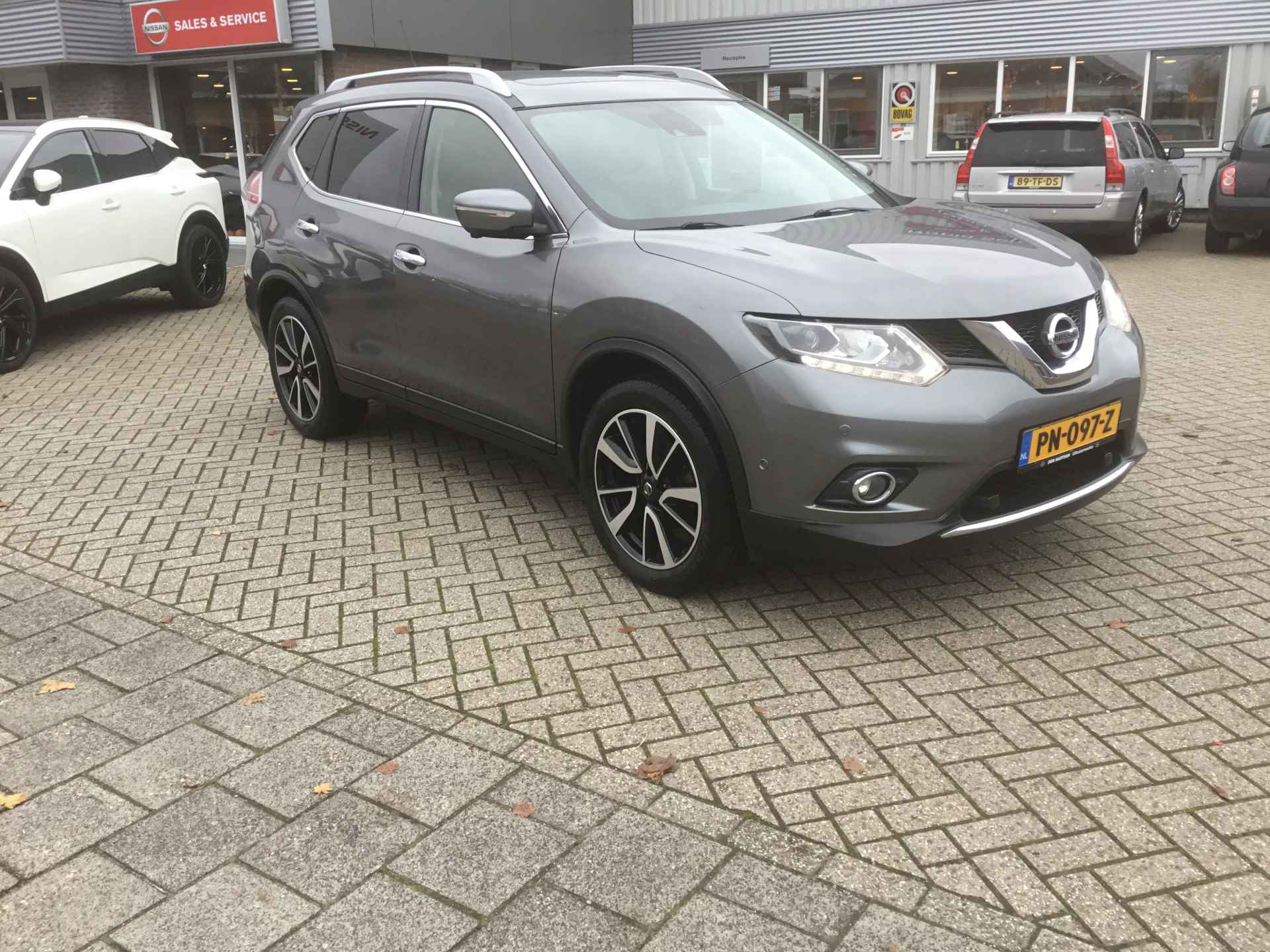 Nissan X-Trail 1.6 DIG-T 163 Tekna - 4/36