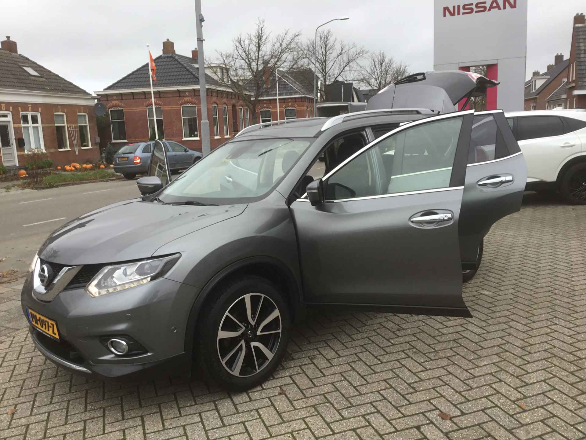 Nissan X-Trail 1.6 DIG-T 163 Tekna - 29/36