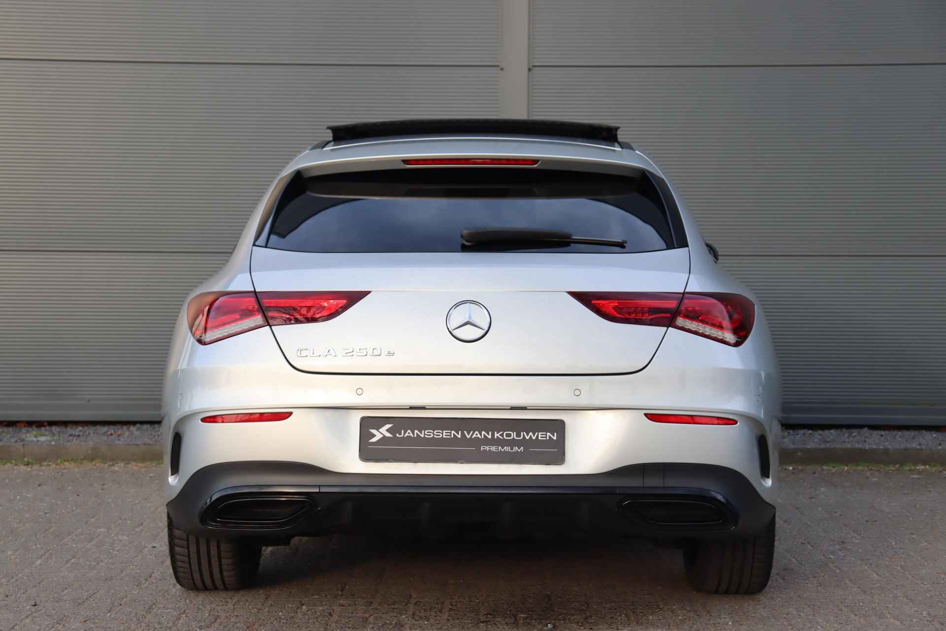 Mercedes-Benz CLA-klasse Shooting Brake 250e AMG Panoramadak Burmester 19" Widescreen - 5/59