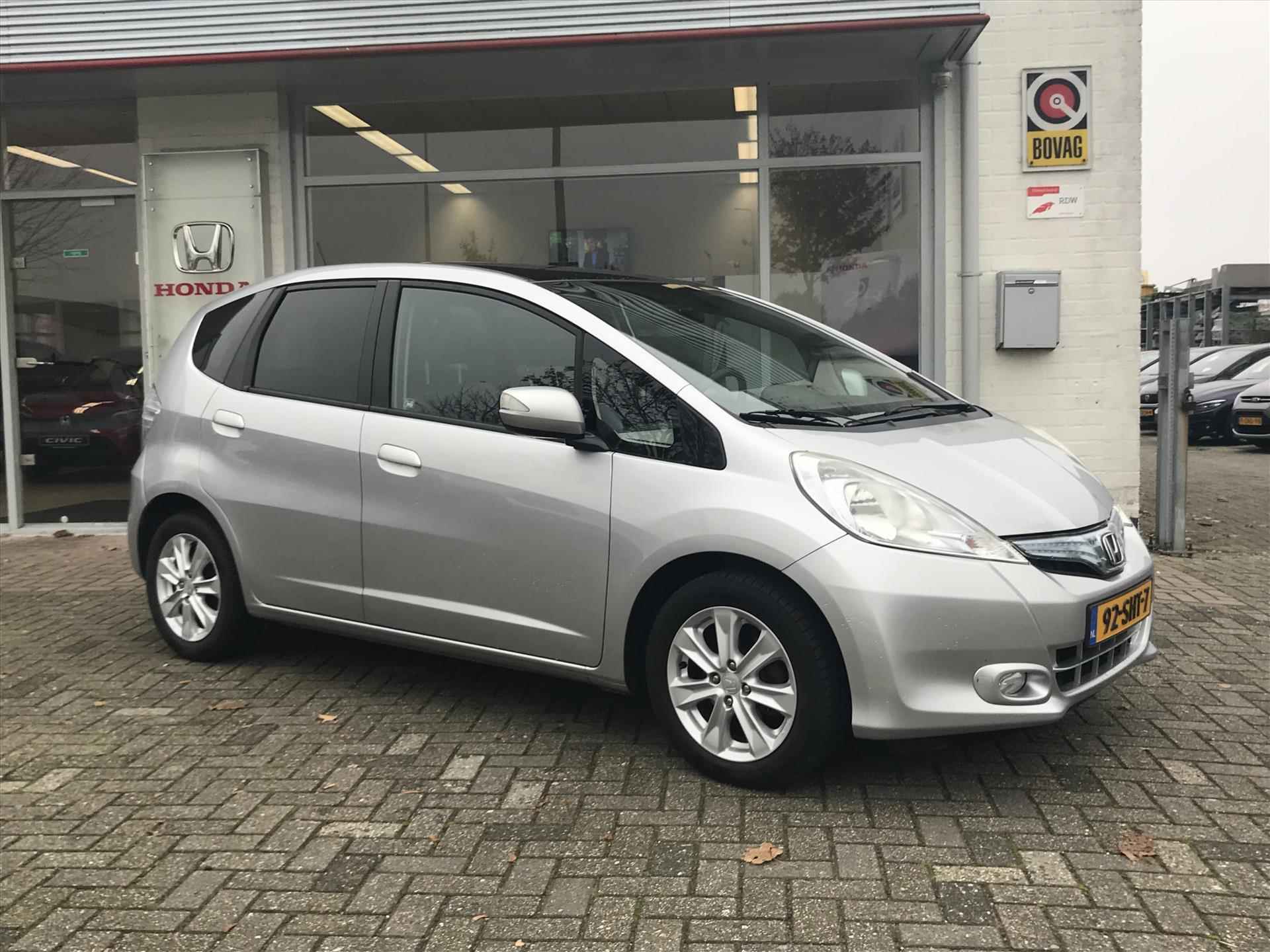 Honda Jazz Hybrid 1.4 i-VTEC Automaat Exclusive | Panoramadak | Leer | Parkeersensoren - 14/27