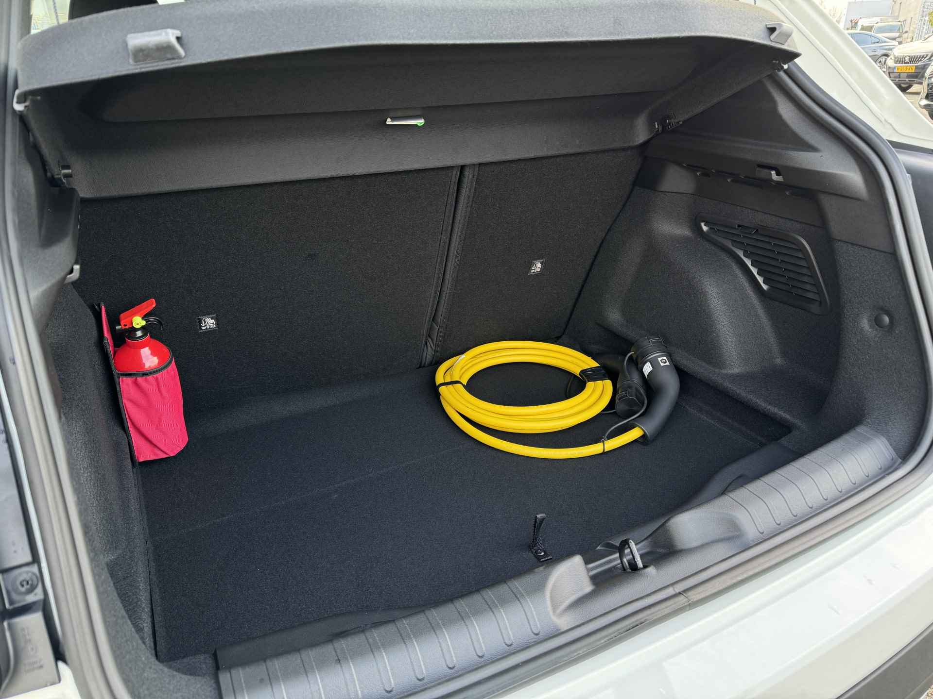 Fiat 600E RED 54 kWh | Sensoren achter | Cruise Control | Climate | Carplay - 20/40
