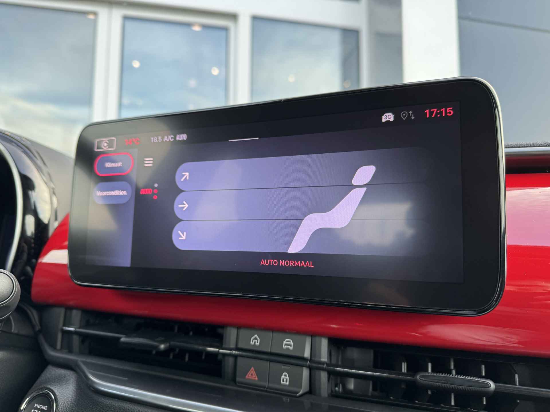 Fiat 600E RED 54 kWh | Sensoren achter | Cruise Control | Climate | Carplay - 31/40