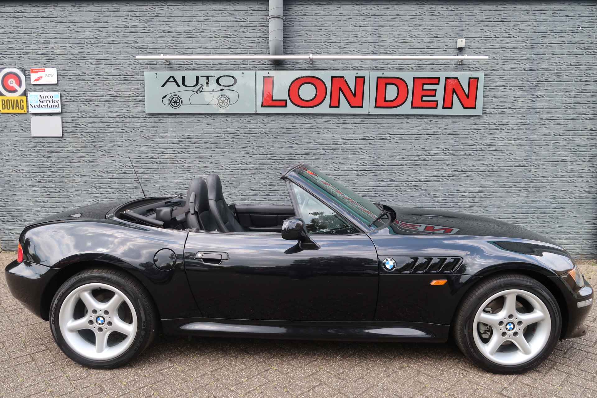 BMW Z3 Roadster 3.0i Altijd binnen gestaan in garage Tenerife originele km stand  Eerste eigenaar onderhouds historie met rekeningen aanwezig - 11/42