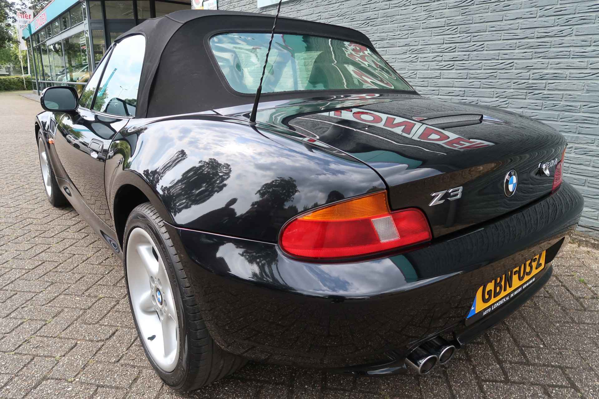 BMW Z3 Roadster 3.0i Altijd binnen gestaan in garage Tenerife originele km stand  Eerste eigenaar onderhouds historie met rekeningen aanwezig - 32/42