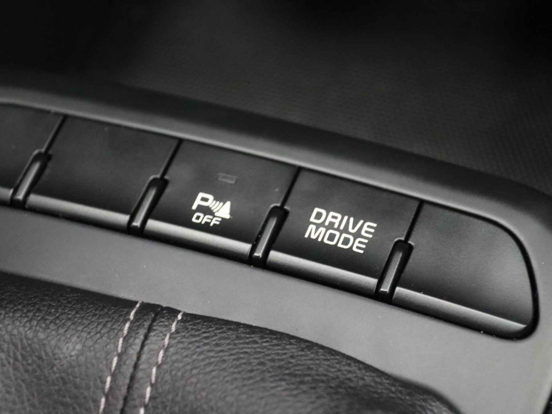 Kia Stonic 1.0 T-GDi MHEV DynamicLine | Navigatie | Camera | Climate control | Apple Carplay / Android Auto | Cruise control | - 22/37