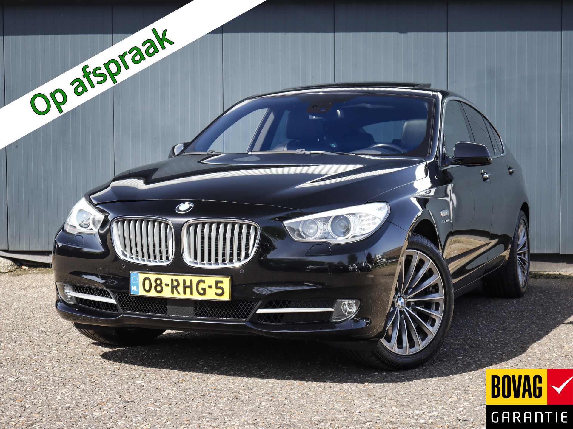 BMW 5 Serie Gran Turismo 550XI, High Executive (408 PK) Keurig-Onderh, 12-Mnd-Bovag, NL-Auto, Panoramadak, Leer, Keyless-Entry, Panoramisch-Schuifkanteldak,, Head-Up, Adaptieve-Cruisecontrol, Rondom-Camera, Privacy-Glas