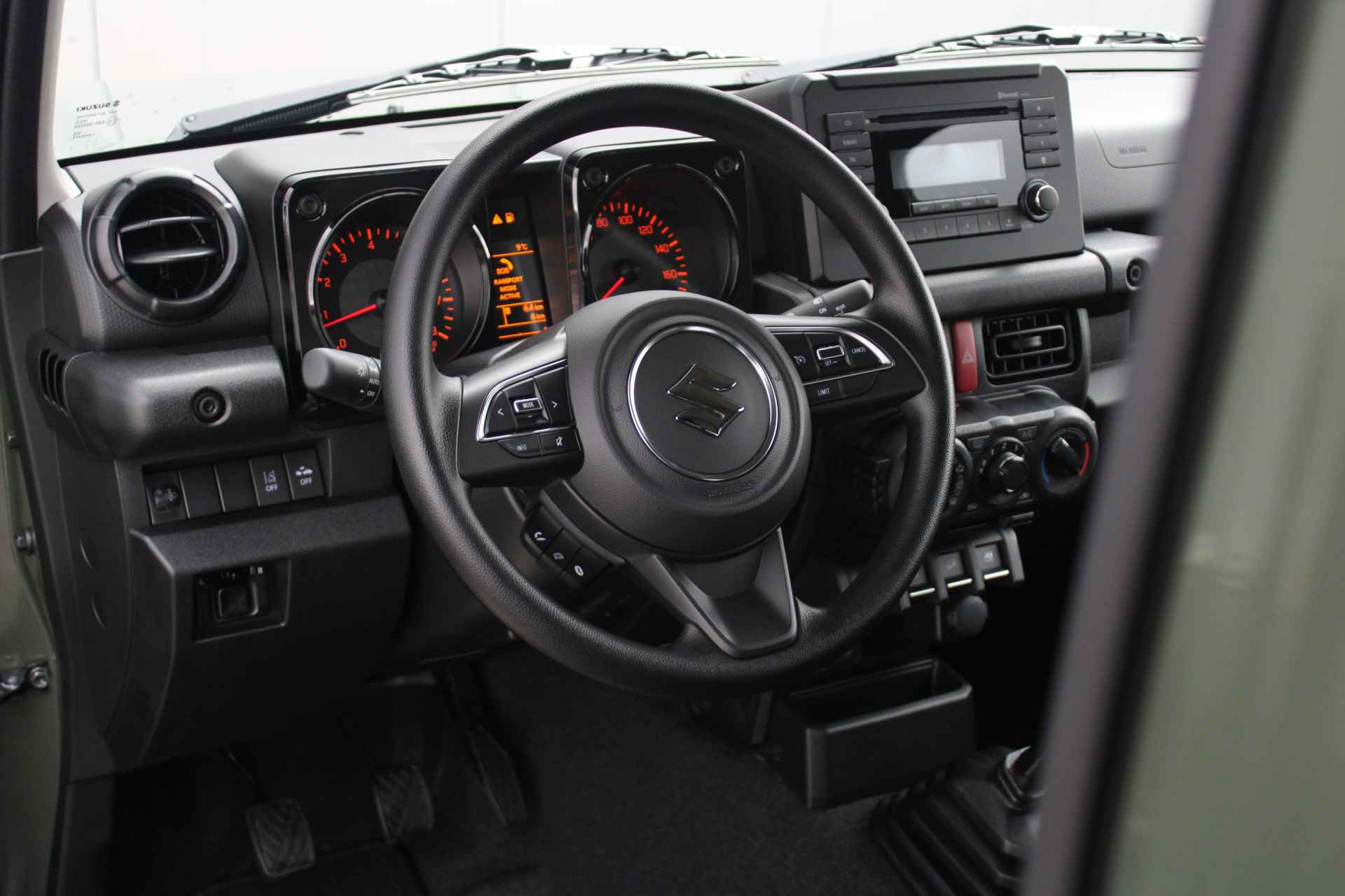 Suzuki Jimny 1.5 AllGrip Professional NIEUW 6 JAAR GARANTIE Cruise Control, Hillhold Functie, DAB+, Verkeersbord Detectie, Lage Gearing - 6/35