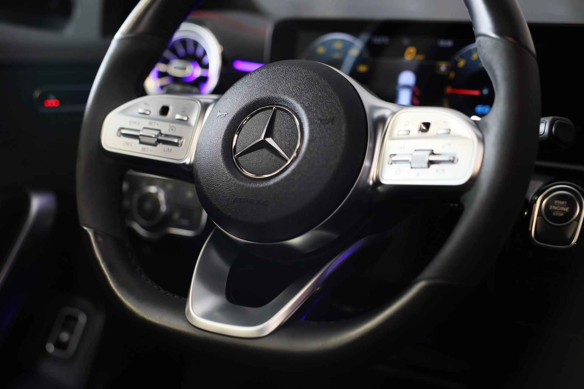 Mercedes-Benz CLA-klasse 250 e AMG Line / AUT / Digital Cockpit / Cruise Control / Sfeerverlichting / 360 Camera / Open Panoramada - 28/48