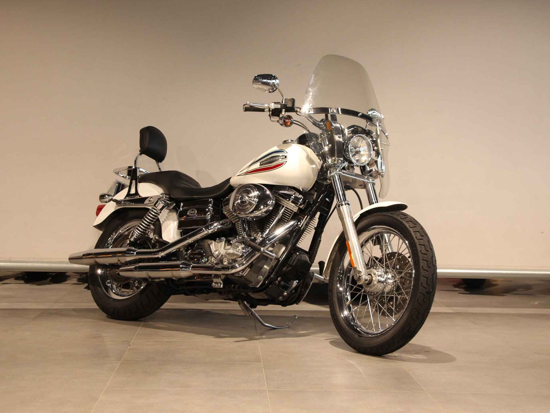 Harley-Davidson FXD Dyna Super Glide - 2/18