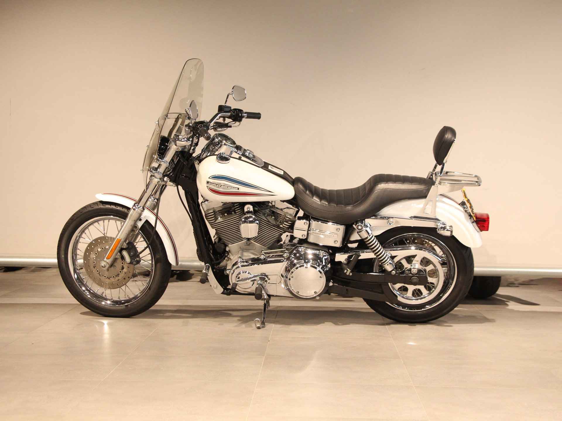 Harley-Davidson FXD Dyna Super Glide - 5/18