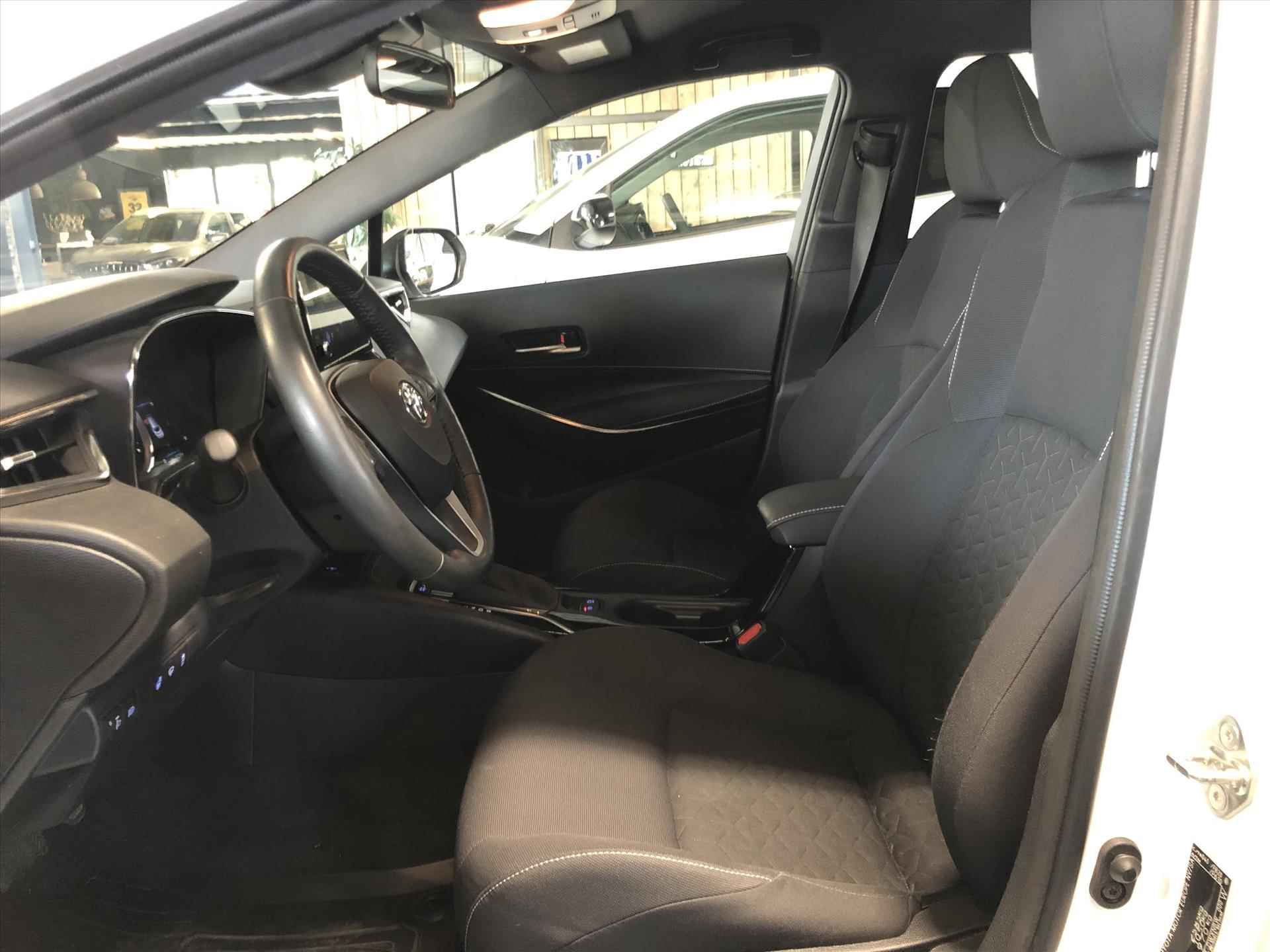 Toyota Corolla Touring Sports 1.8 Hybrid Business | Eerste eigenaar, Apple CarPlay/Android Auto, LED, DAB, Stoel + Stuurverwarming - 15/36
