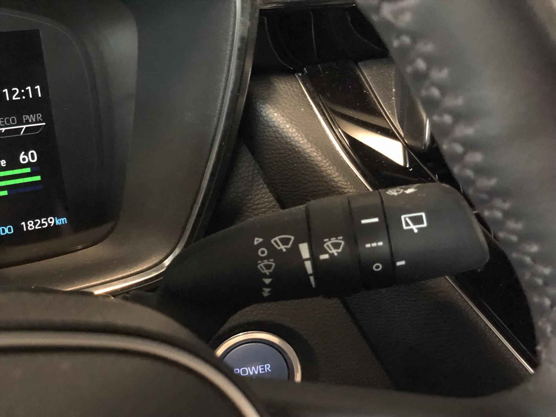 Toyota Corolla Touring Sports 1.8 Hybrid Business | Eerste eigenaar, Apple CarPlay/Android Auto, LED, DAB, Stoel + Stuurverwarming - 29/36