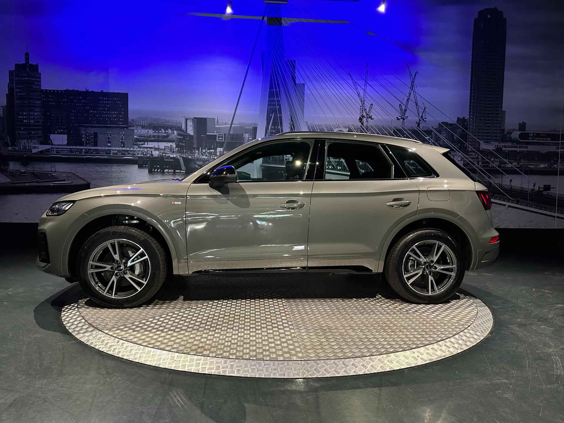 Audi Q5 50 TFSI e S edition Competition *Keyless*Camera*ChronosGrey*NIEUW* € 10.000,- korting! - 8/33