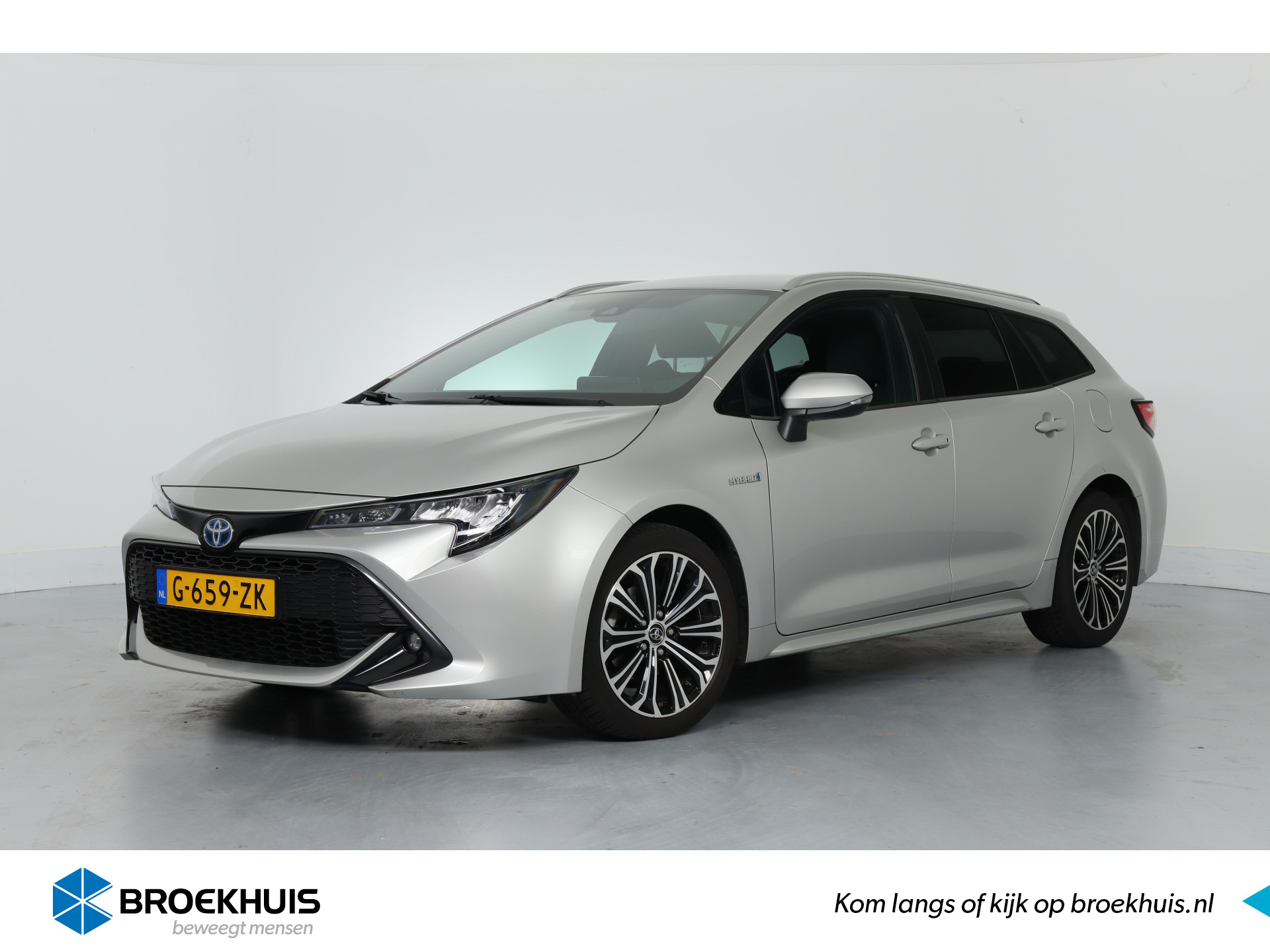 Toyota Corolla Touring Sports 1.8 Hybrid Business Plus | 1e Eigenaar! | LED | Trekhaak | Clima | Stoelverwarming | Navi By App | Camera | Cruise Adaptive | Li