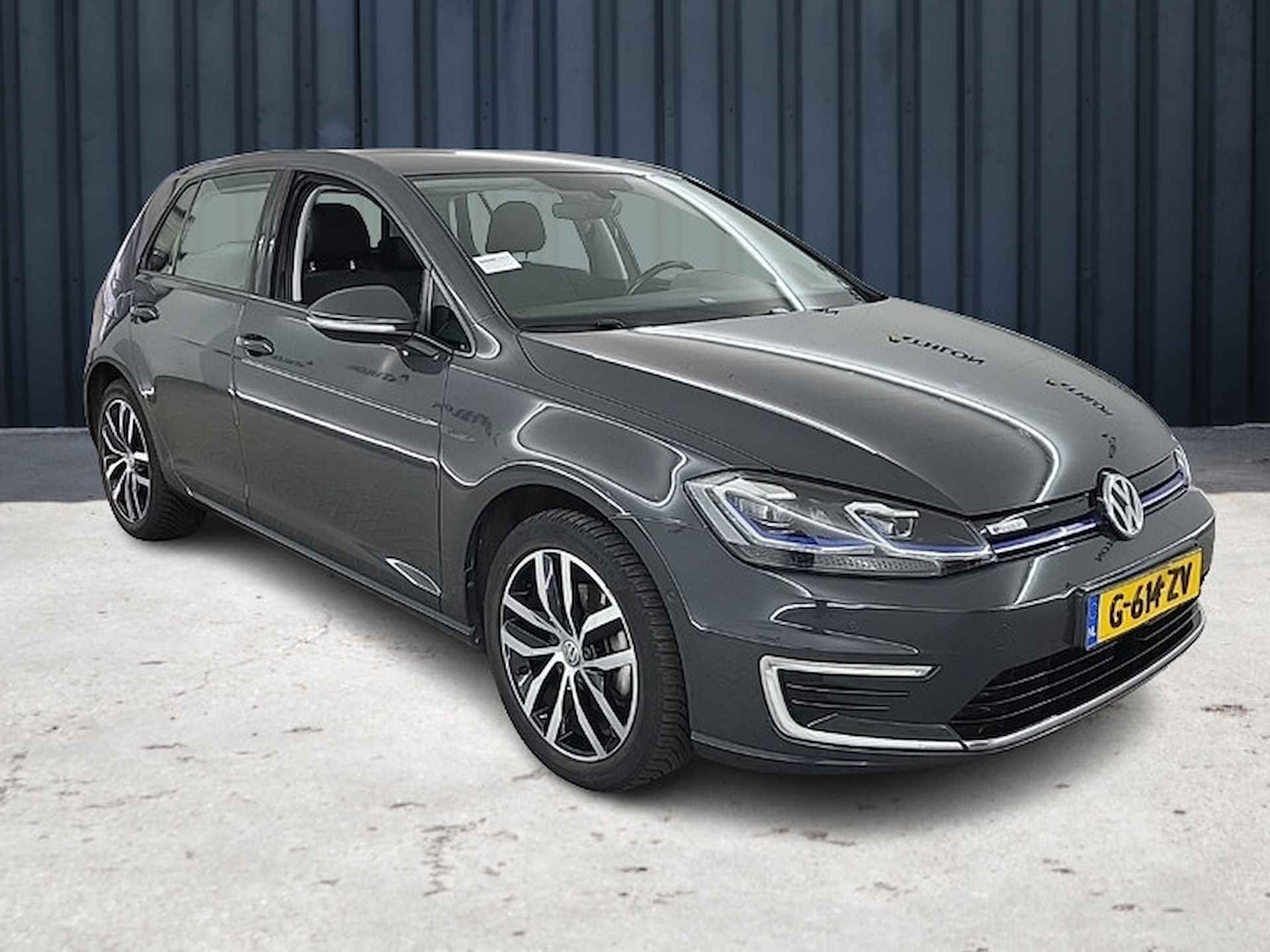 Volkswagen e-Golf E-DITION (136 PK) 1e-Eig. Volkswagen-Dealer-Onderh. BOVAG-Garantie, NL-Auto. Warmtepomp, Navigatie/Apple-Carplay/Android-Auto, Adaptive-Cruisecontrol, Parkeersensoren-V+A, DAB, Premium-Audio, Licht-Zicht-Pakket, Lm-Velgen-17Inch, Privacy-Glas - 3/20