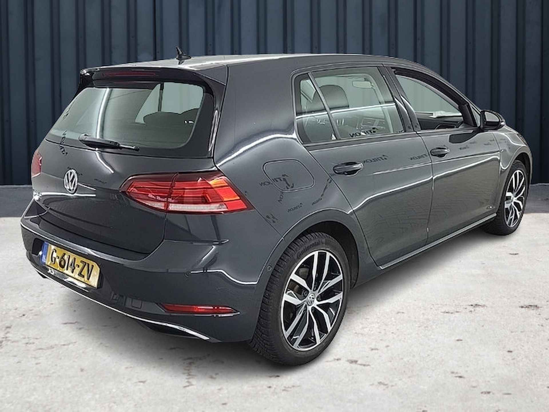 Volkswagen e-Golf E-DITION (136 PK) 1e-Eig. Volkswagen-Dealer-Onderh. BOVAG-Garantie, NL-Auto. Warmtepomp, Navigatie/Apple-Carplay/Android-Auto, Adaptive-Cruisecontrol, Parkeersensoren-V+A, DAB, Premium-Audio, Licht-Zicht-Pakket, Lm-Velgen-17Inch, Privacy-Glas - 4/20