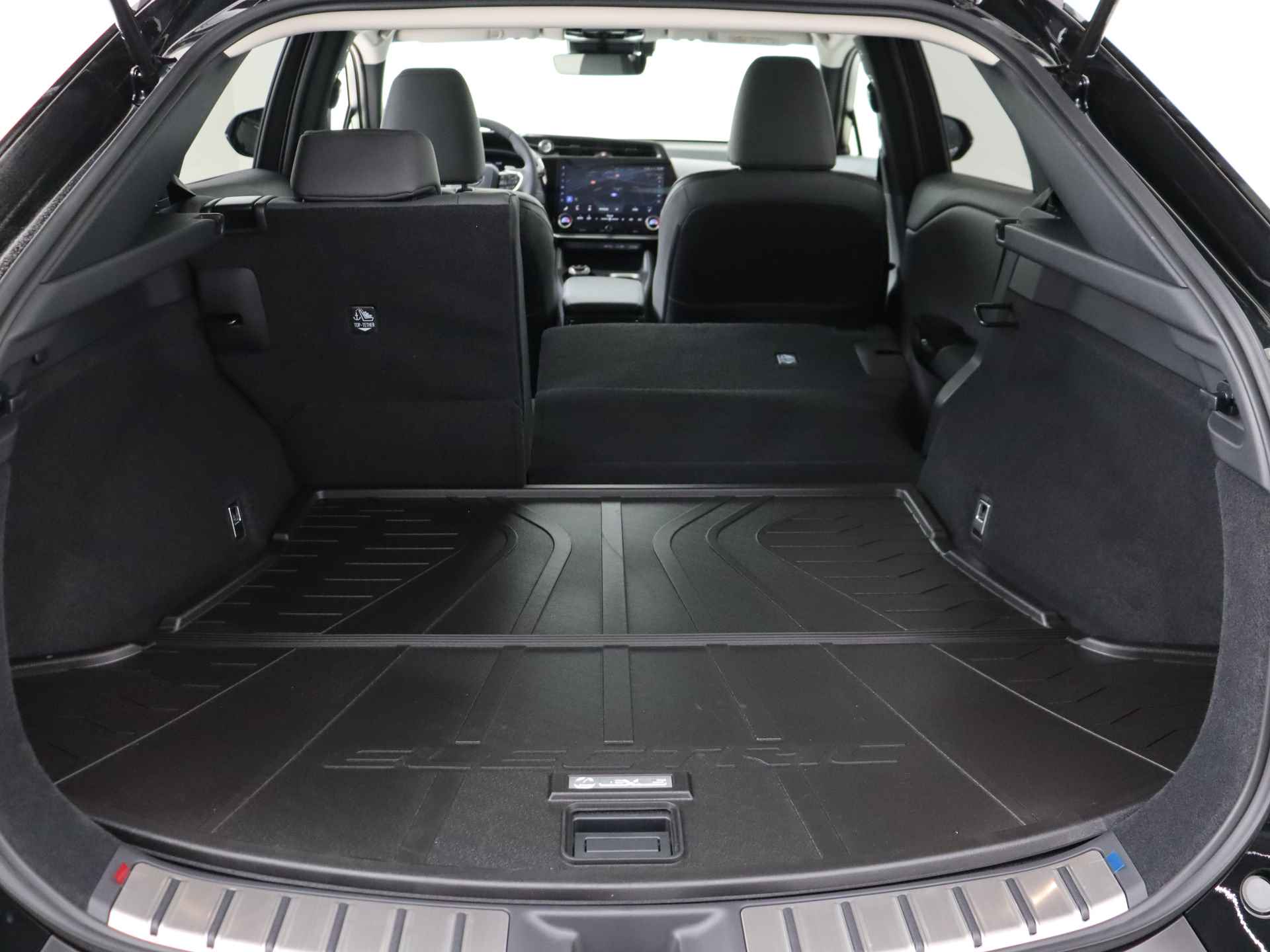Lexus RZ 450e Executive Line | Panoramisch dak | Lederen Bekleding | Elektrische Stoelen | - 11/38