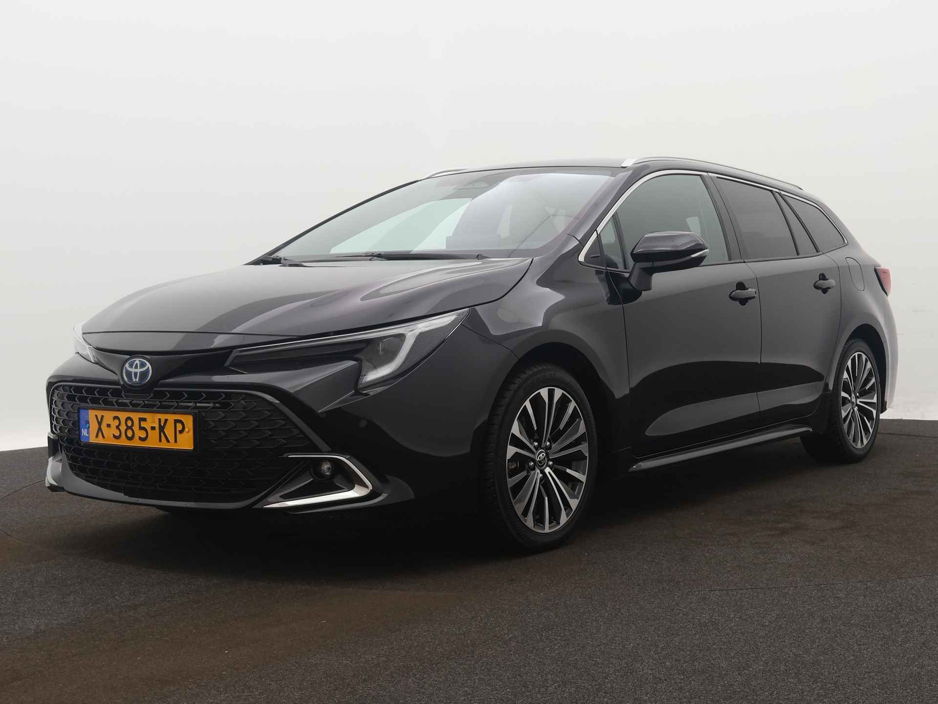 Toyota Corolla Touring Sports 1.8 Hybrid First Edition | Parkeersensoren | Camera | Stoelverwarming | Draadloze telefoonlader | Cruise Control Adaptief | LM velgen | - 15/44