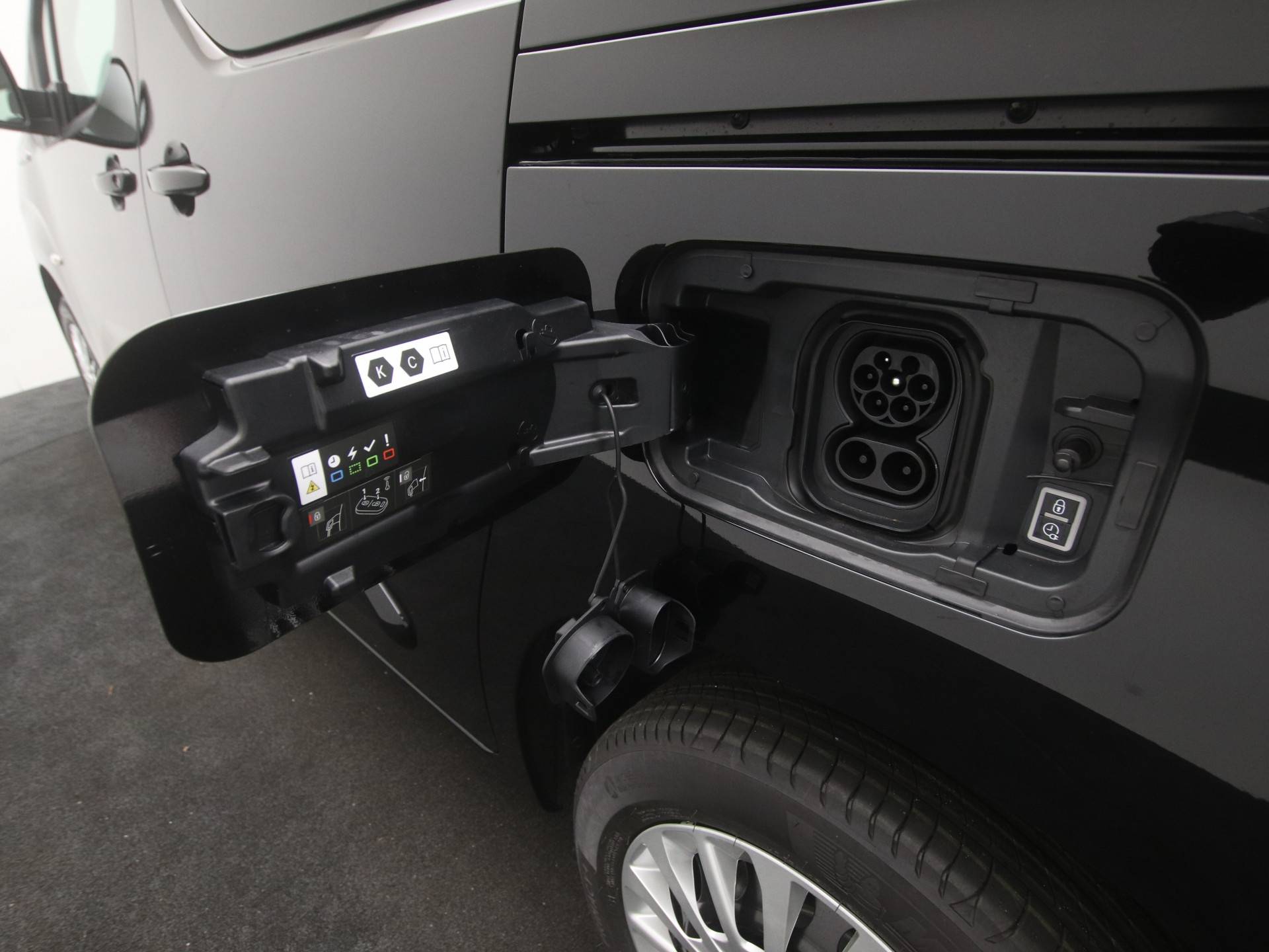 Toyota PROACE CITY Verso Electric 50kWh Live *Demo* | Navigatie | Cruise Control | Apple Carplay-Android Auto | vd zeeuw bouw - 35/39