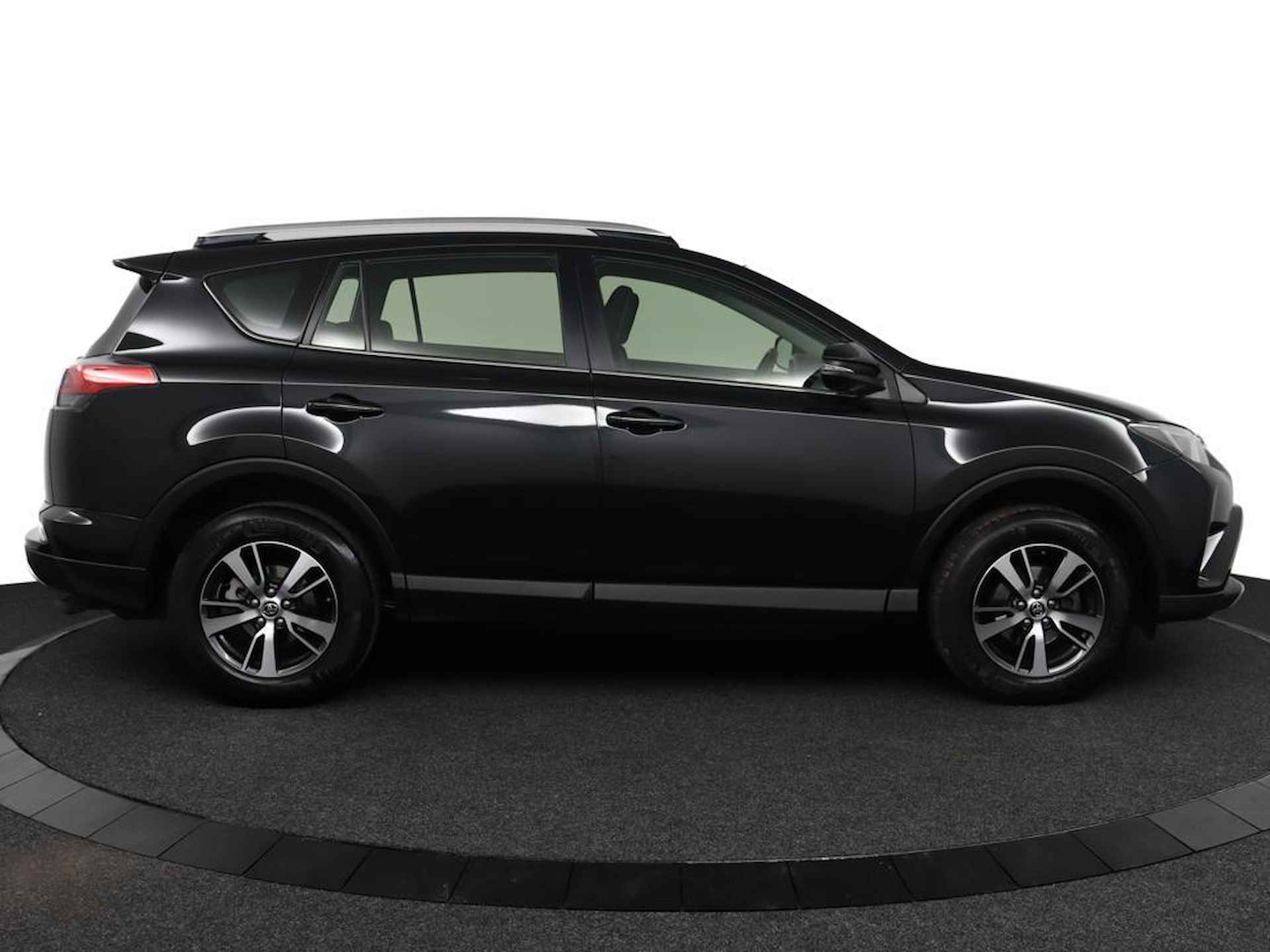 Toyota RAV4 2.0 VVT-i AWD Dynamic | 1500 kg. trekgewicht! | Achteruitrijcamera | Climate control | - 12/59