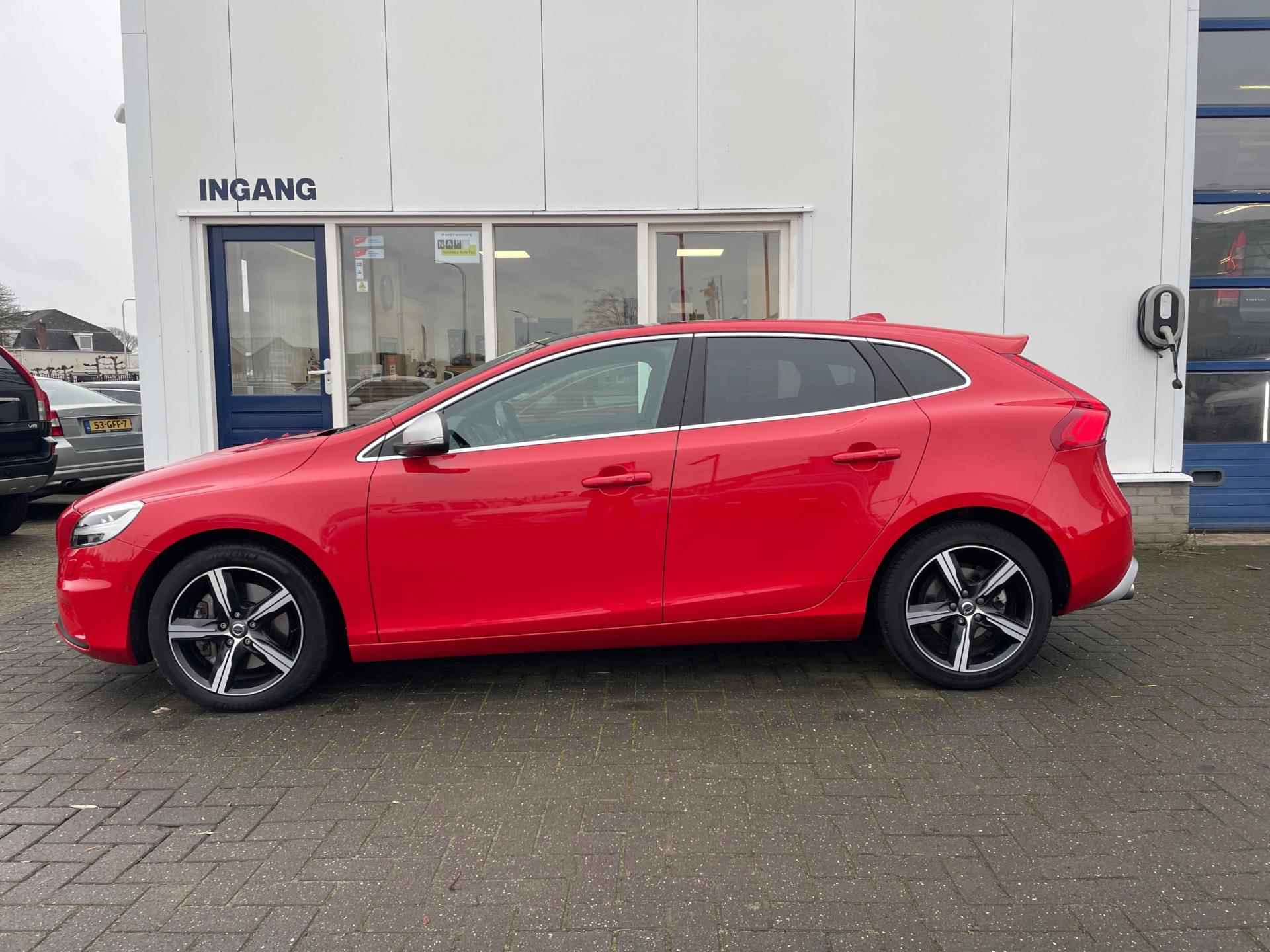 Volvo V40 1.5 T3 Polar+ Sport - 6/17