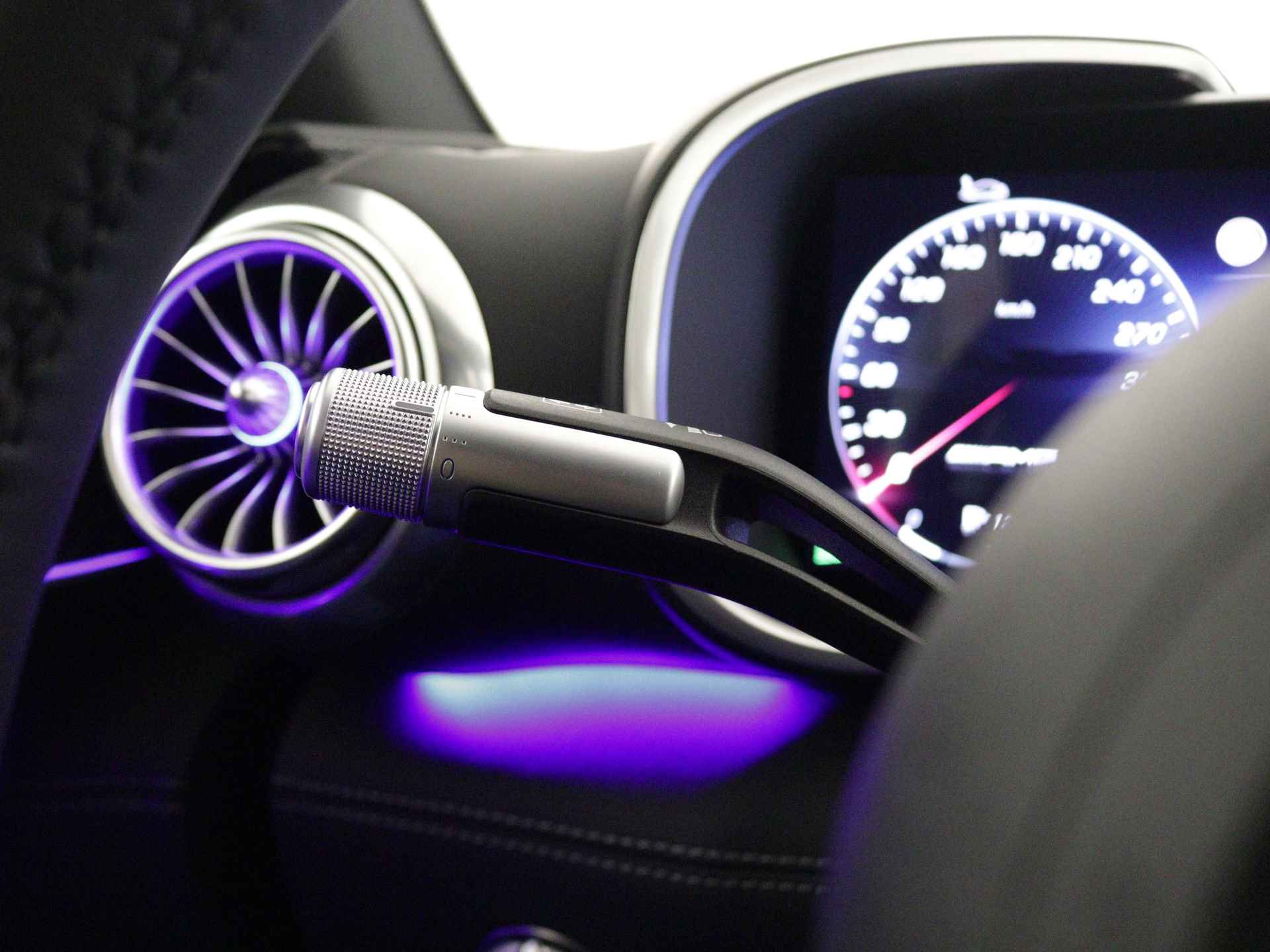 Mercedes-Benz SL-Klasse 63 AMG 4MATIC+ | AMG track pace |  AMG Carbon | AMG Nightpakket II | ENERGIZING-pakket | Keramisch Composiet AMG Remsysteem | Burmester Surround Sound systeem | Rijassistentiepakket plus | Head-up display | - 17/48