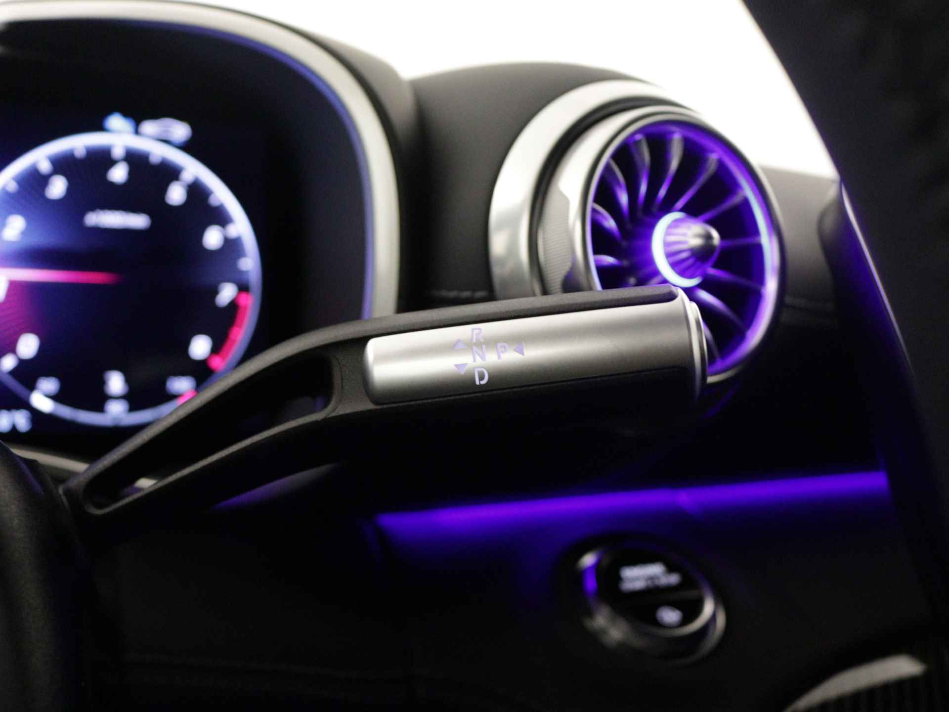 Mercedes-Benz SL-Klasse 63 AMG 4MATIC+ | AMG track pace |  AMG Carbon | AMG Nightpakket II | ENERGIZING-pakket | Keramisch Composiet AMG Remsysteem | Burmester Surround Sound systeem | Rijassistentiepakket plus | Head-up display | - 18/48