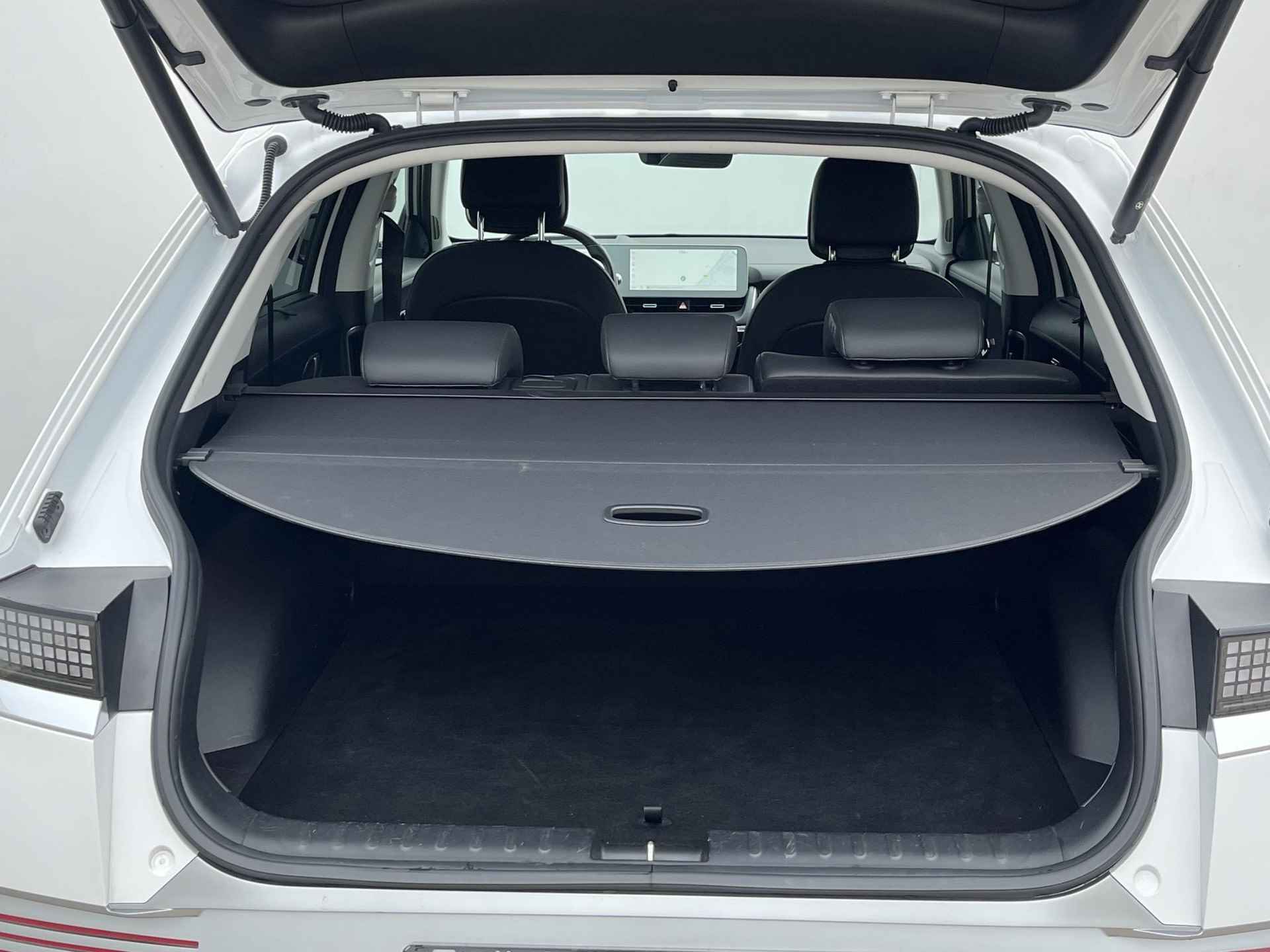 Hyundai IONIQ 5 Lounge 77 kWh / Trekhaak Afn. 1600kg Trekgewicht / Lederen bekleding / BOSE Audio / Rondomzichtcamera / Head-up display / Elektrische achterklep - 54/58